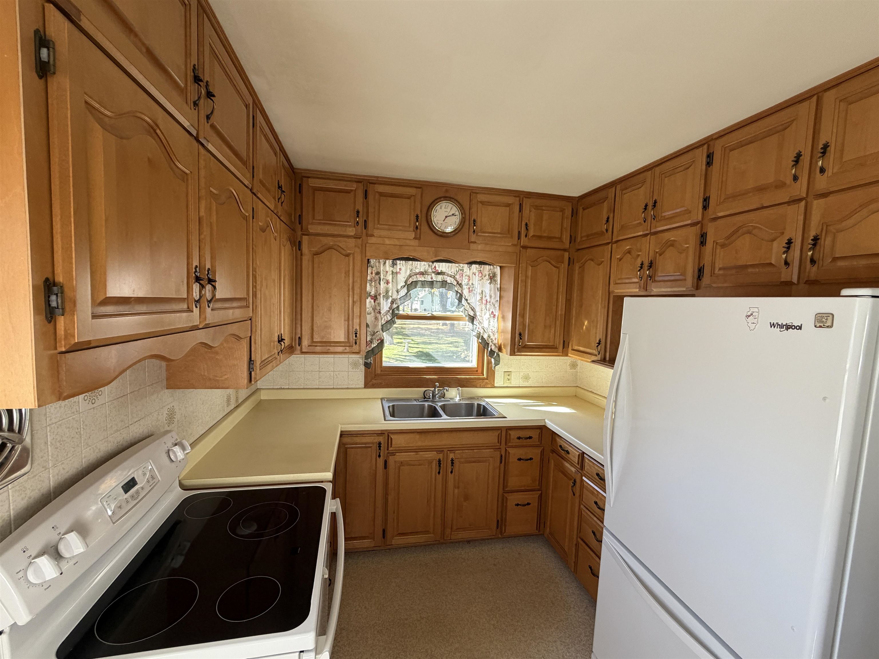 406 Deresch Street Property Photo 3