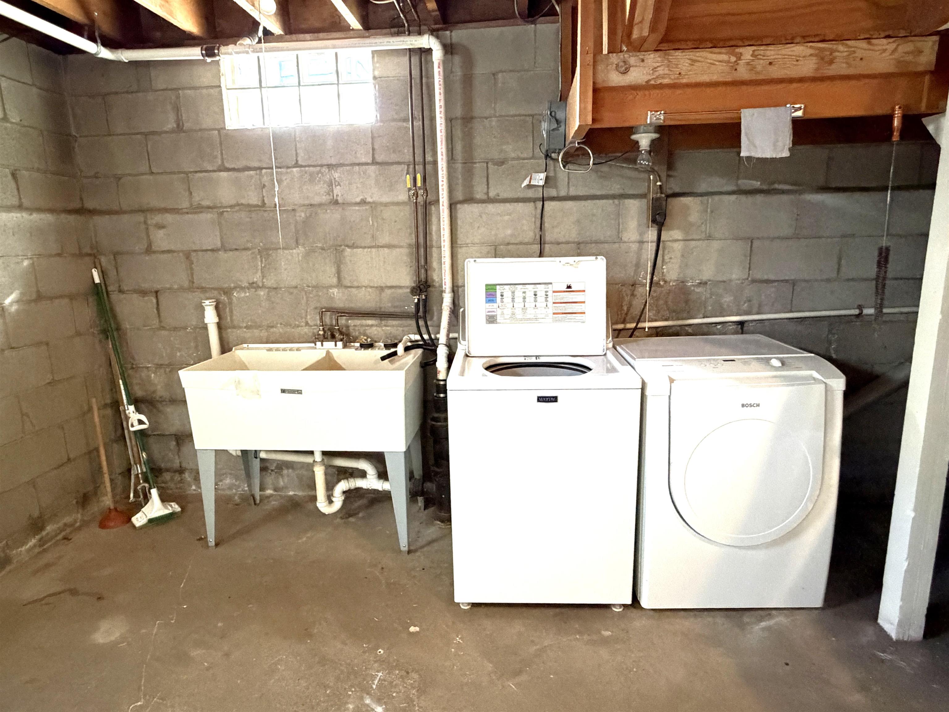 406 Deresch Street Property Photo 17