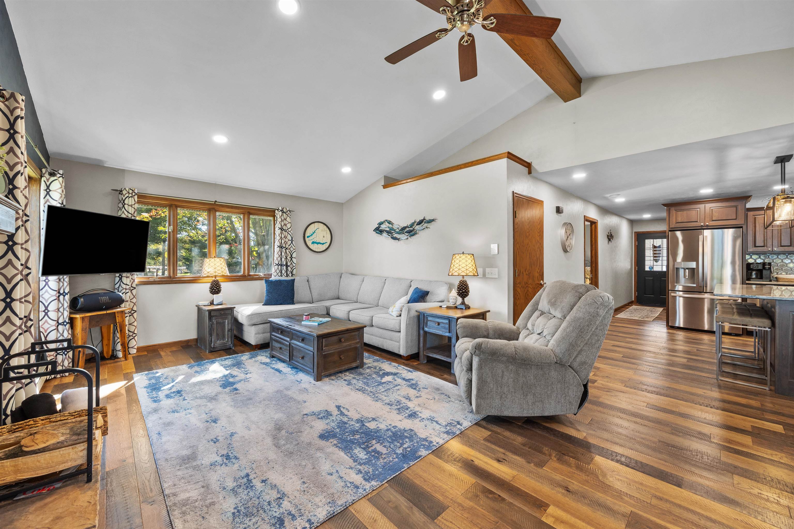 982 Excalibur Court Property Photo 19