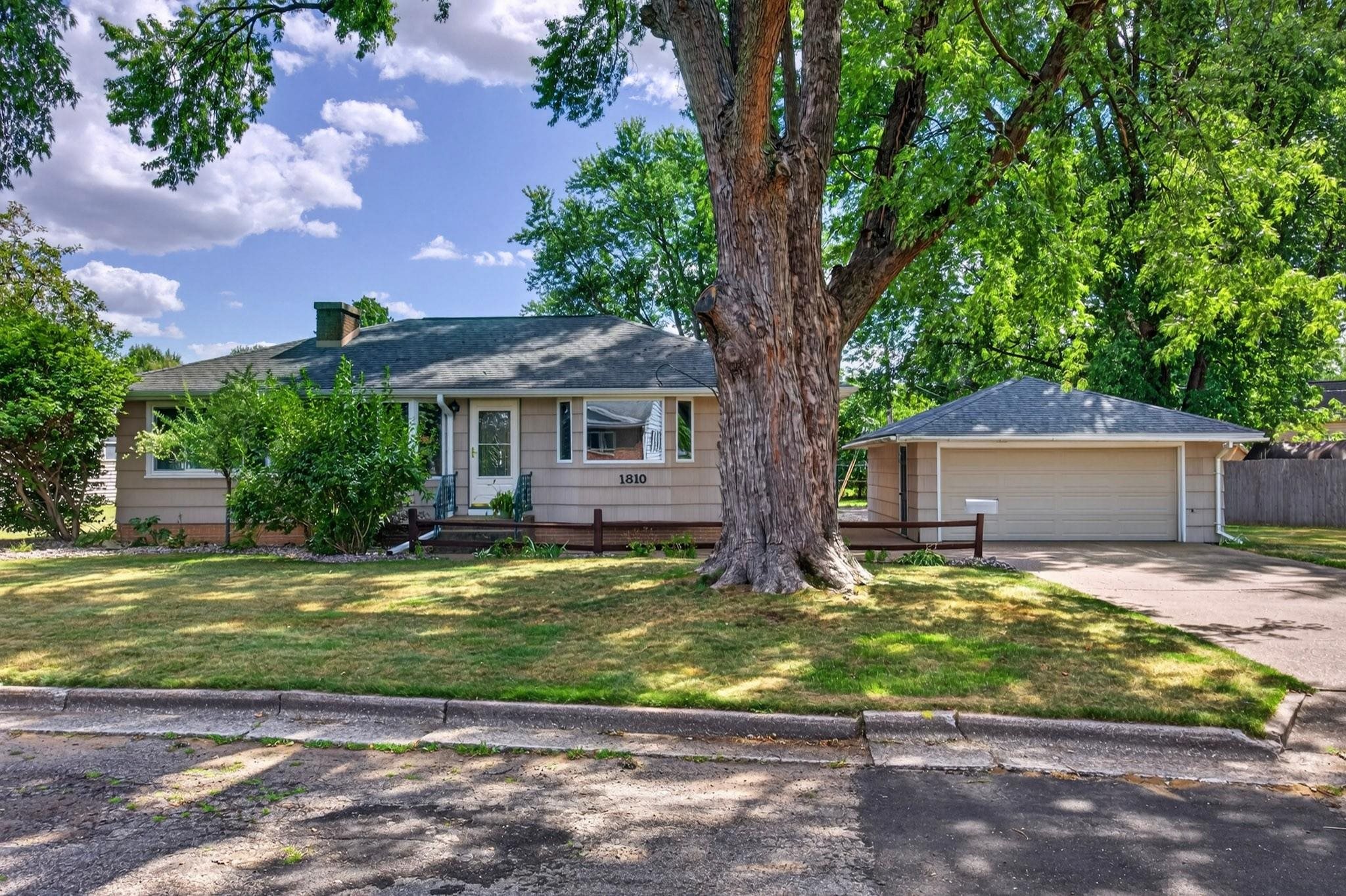 1810 Riverview Drive Property Photo 43