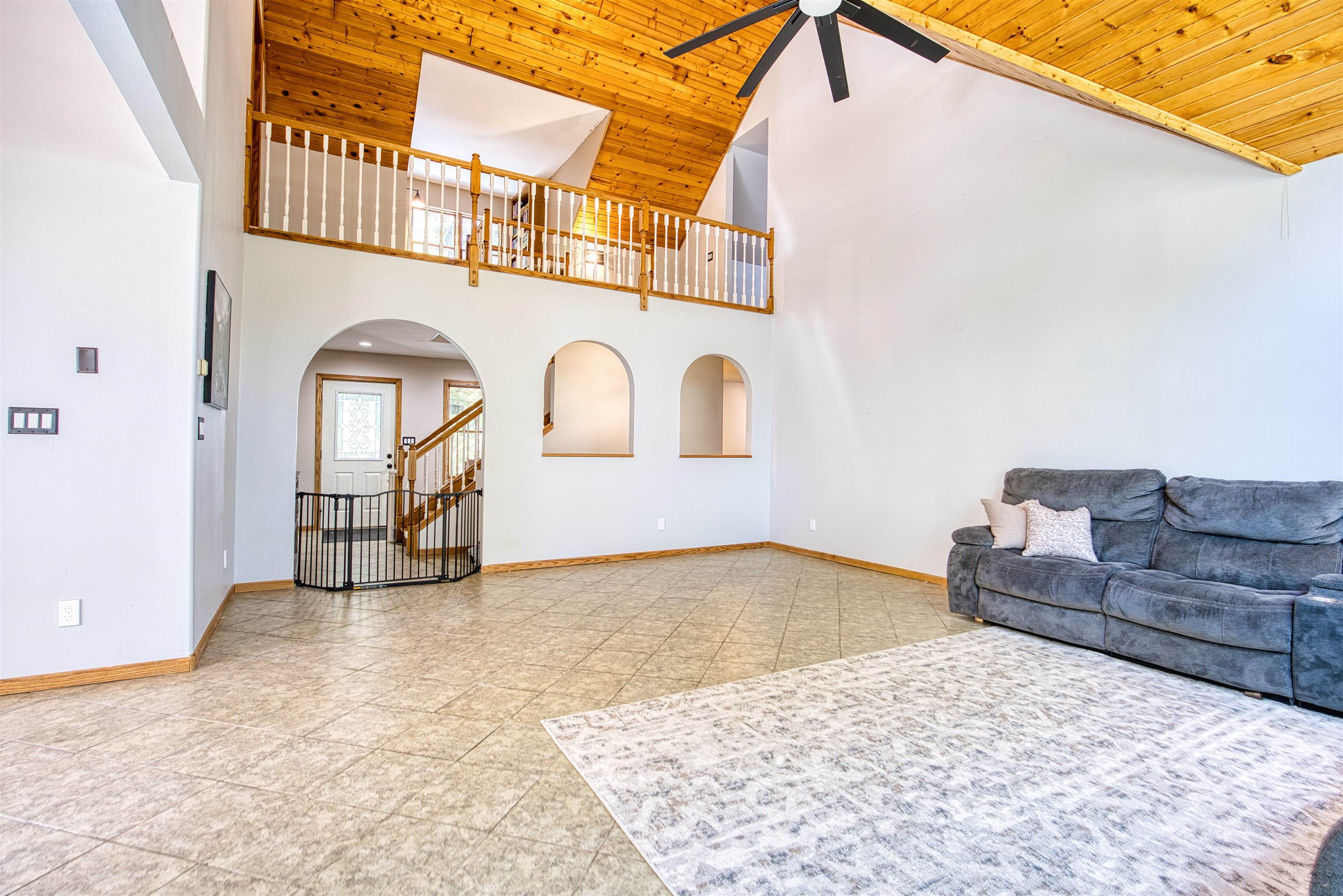 3726 Forest Drive Property Photo 5