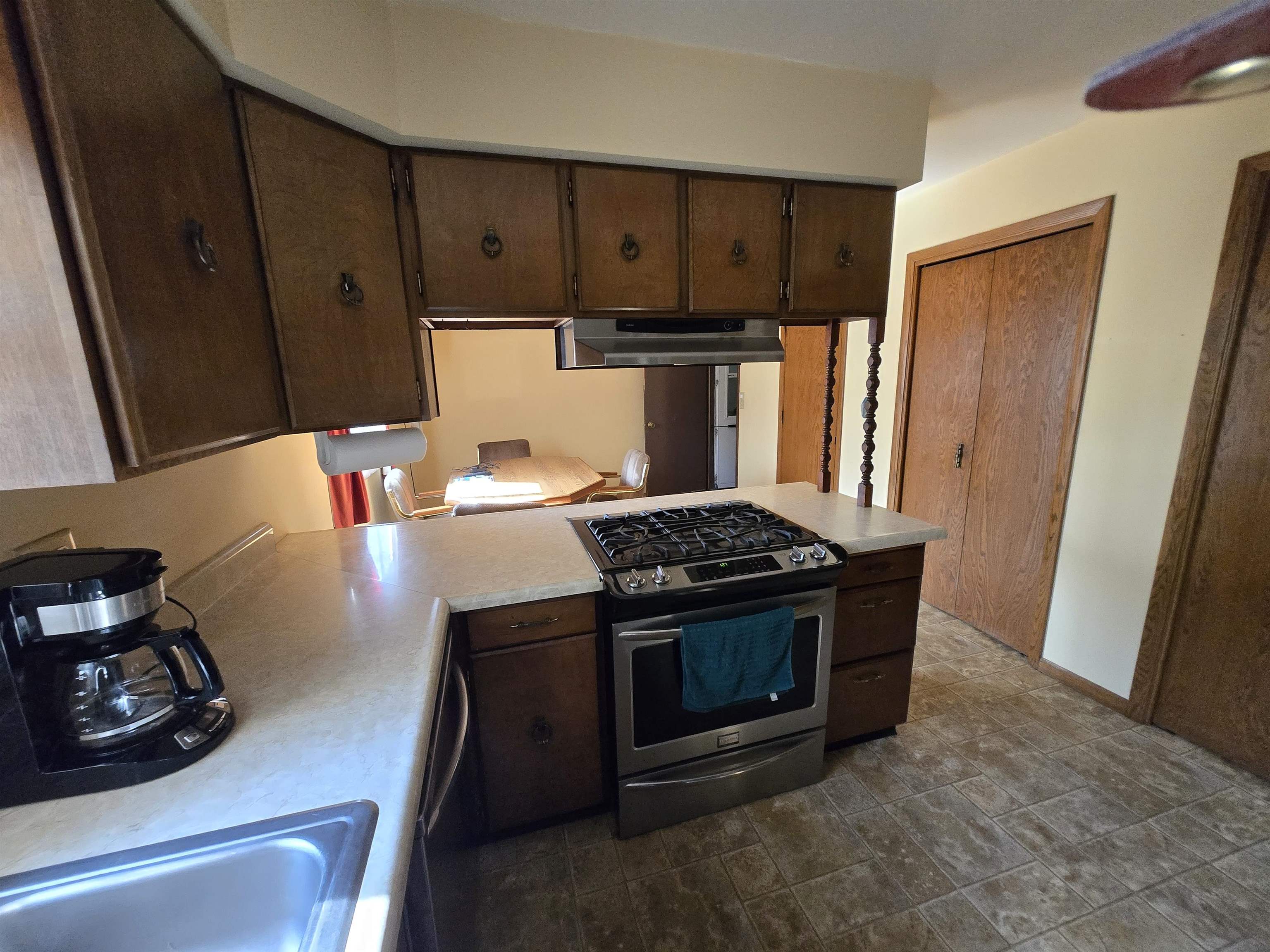 4509 Sternberg Avenue Property Photo 6
