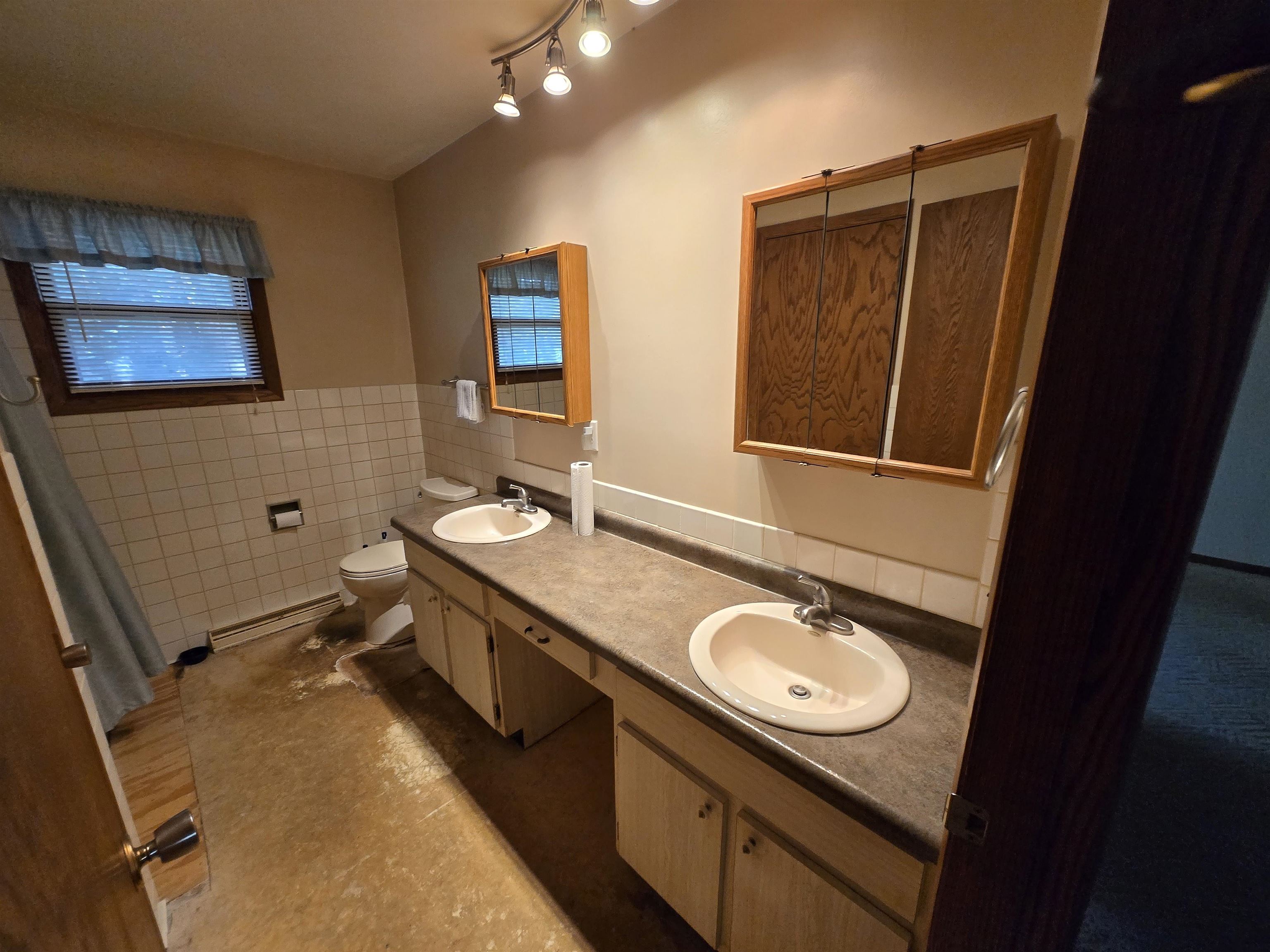 4509 Sternberg Avenue Property Photo 12