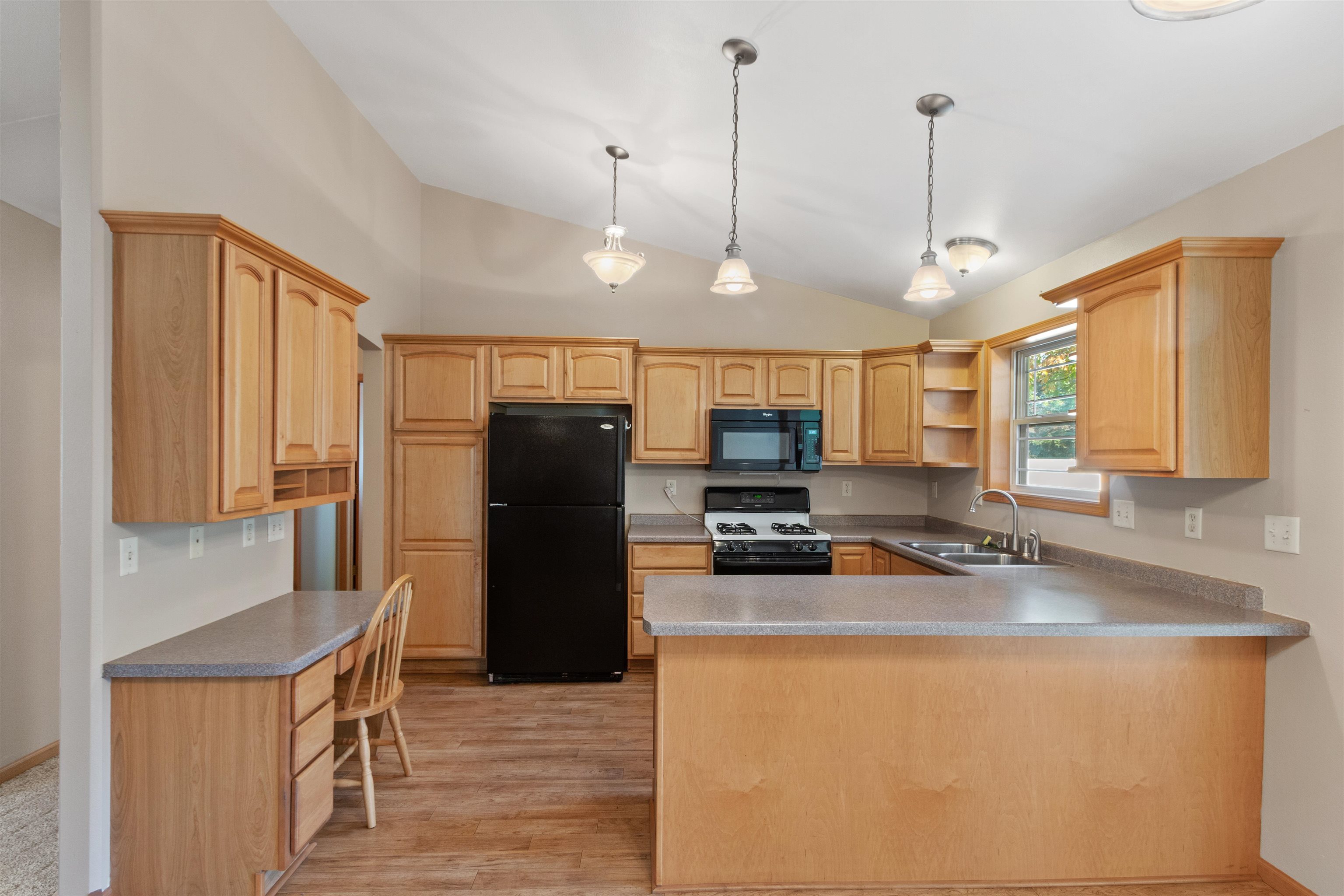 2400 Conant Street Property Photo 5