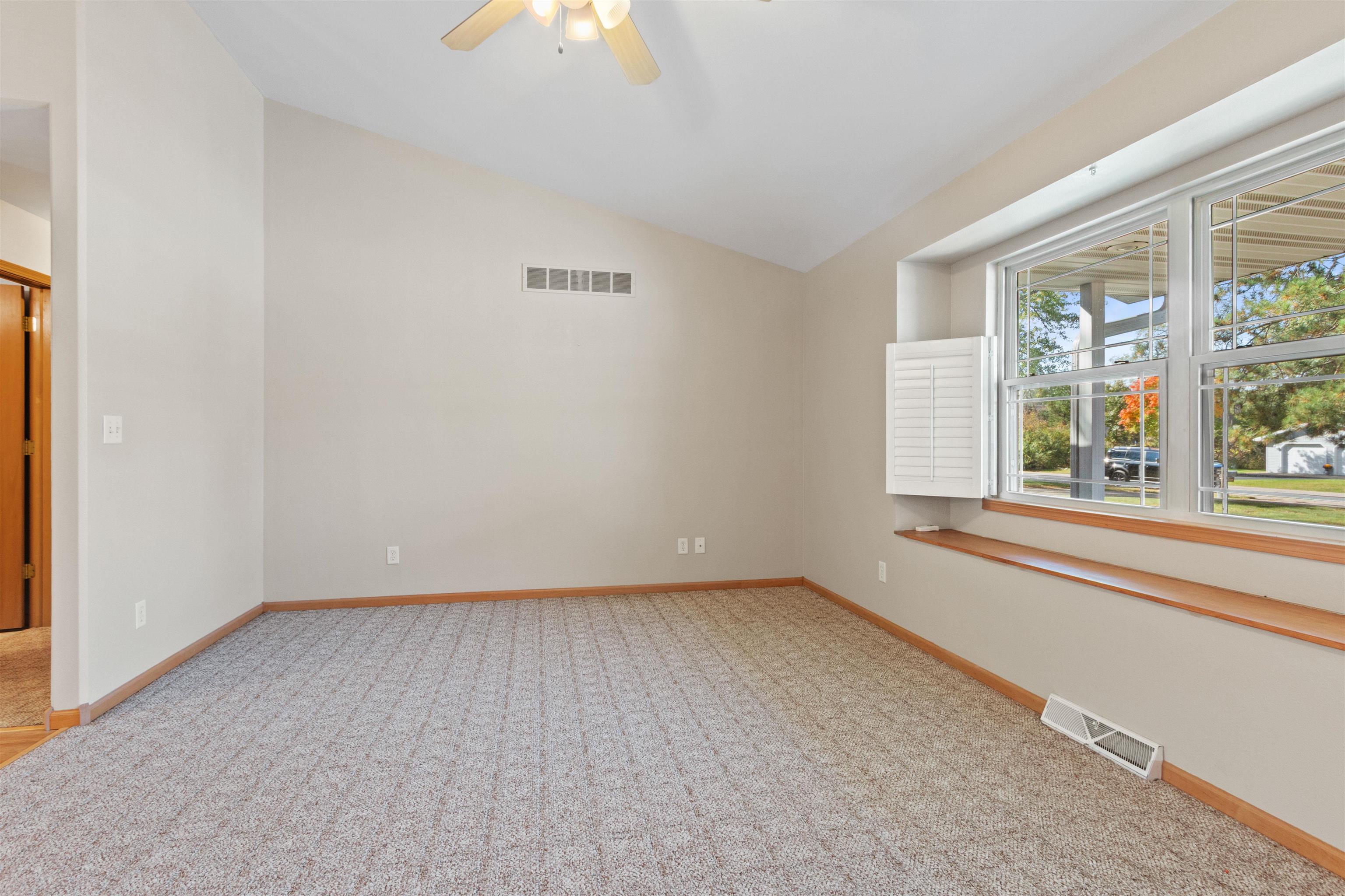 2400 Conant Street Property Photo 10