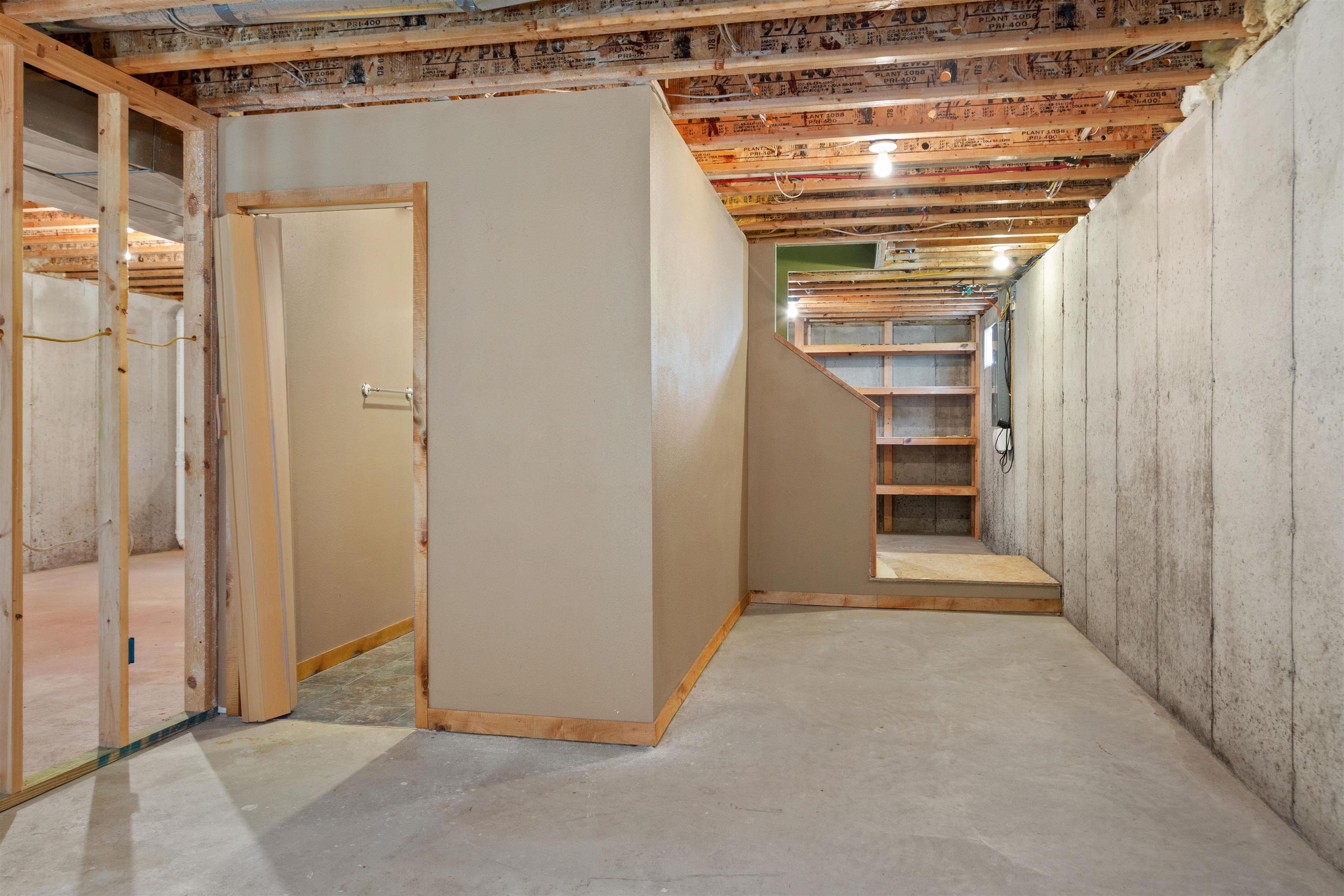 2400 Conant Street Property Photo 31