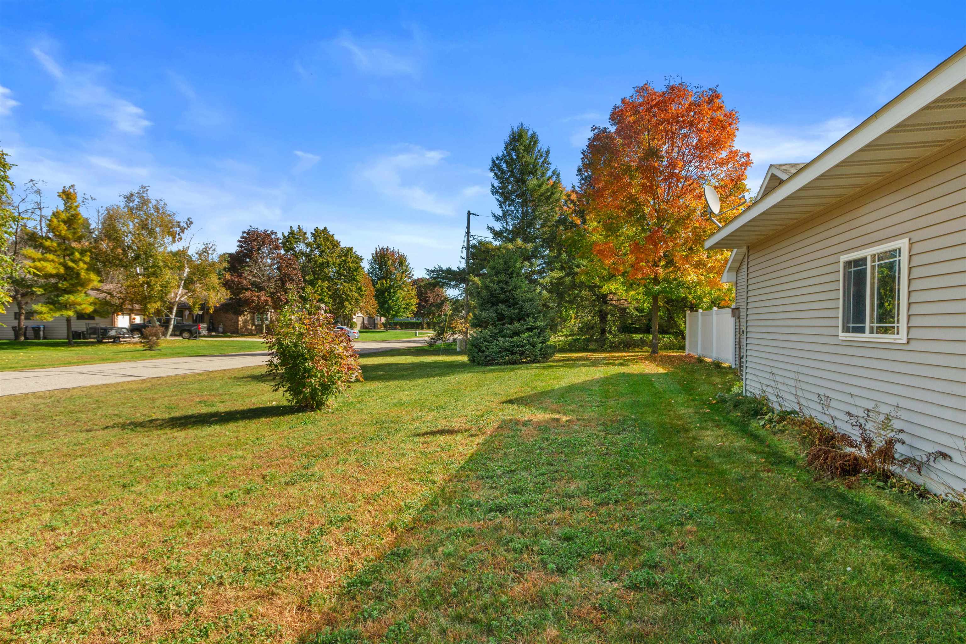2400 Conant Street Property Photo 40