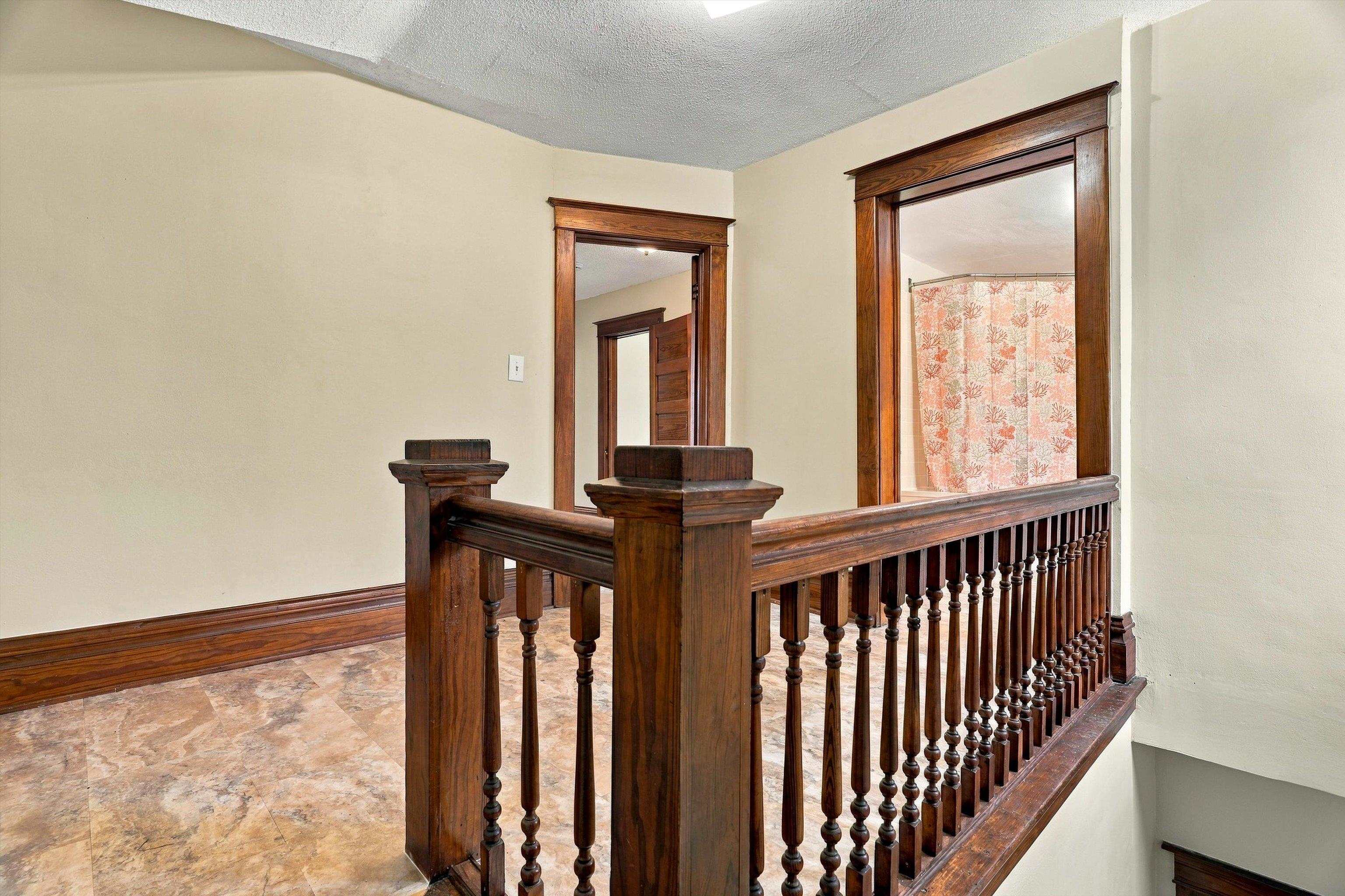 510 W Blodgett Street Property Photo 15