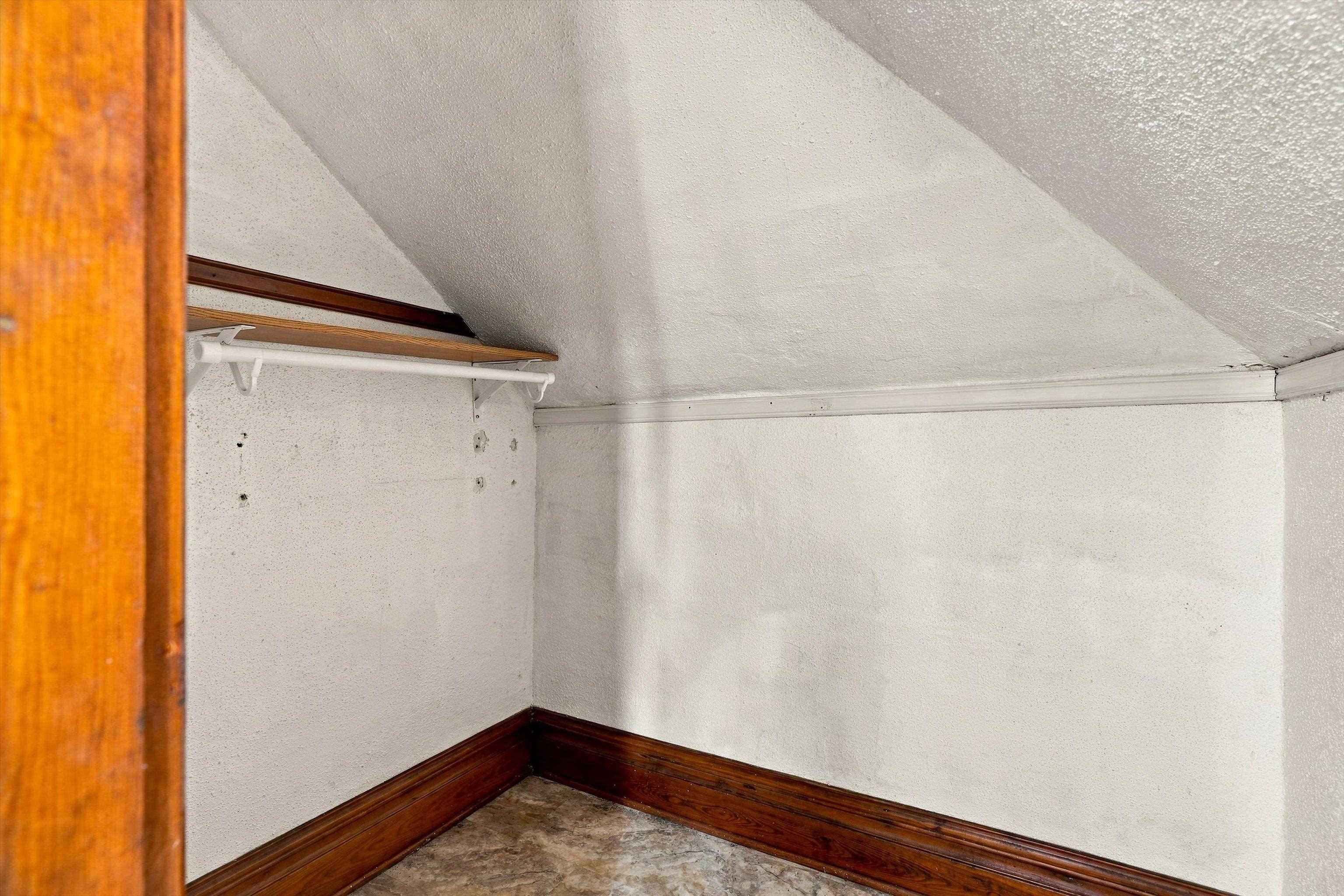 510 W Blodgett Street Property Photo 25
