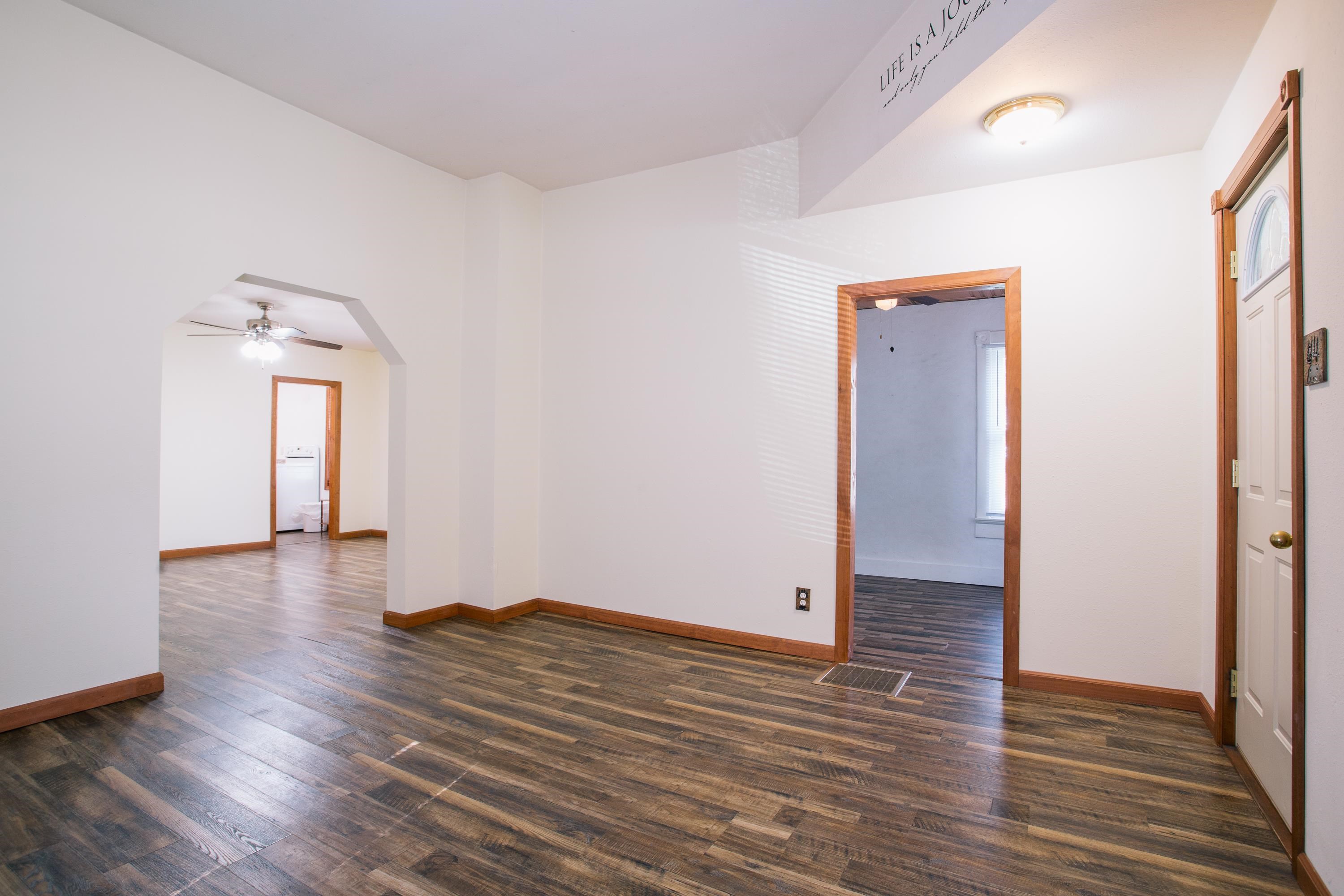 1014 Hewett Street Property Photo 3