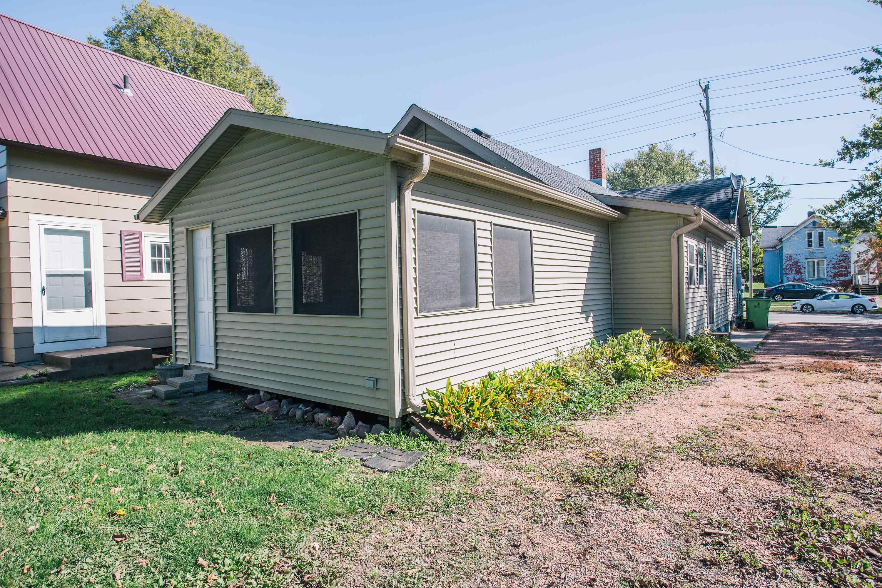 1014 Hewett Street Property Photo 16