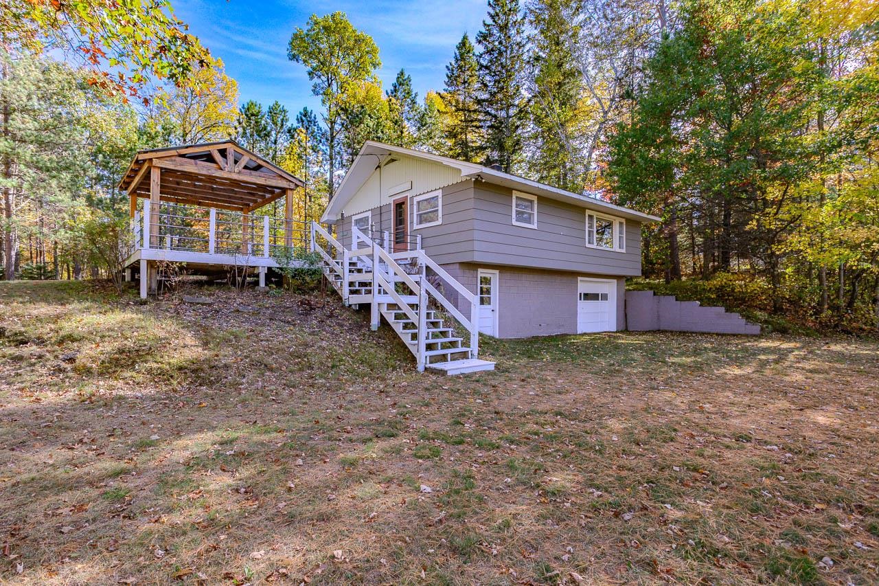 6907 E Rapids Road Property Photo 1