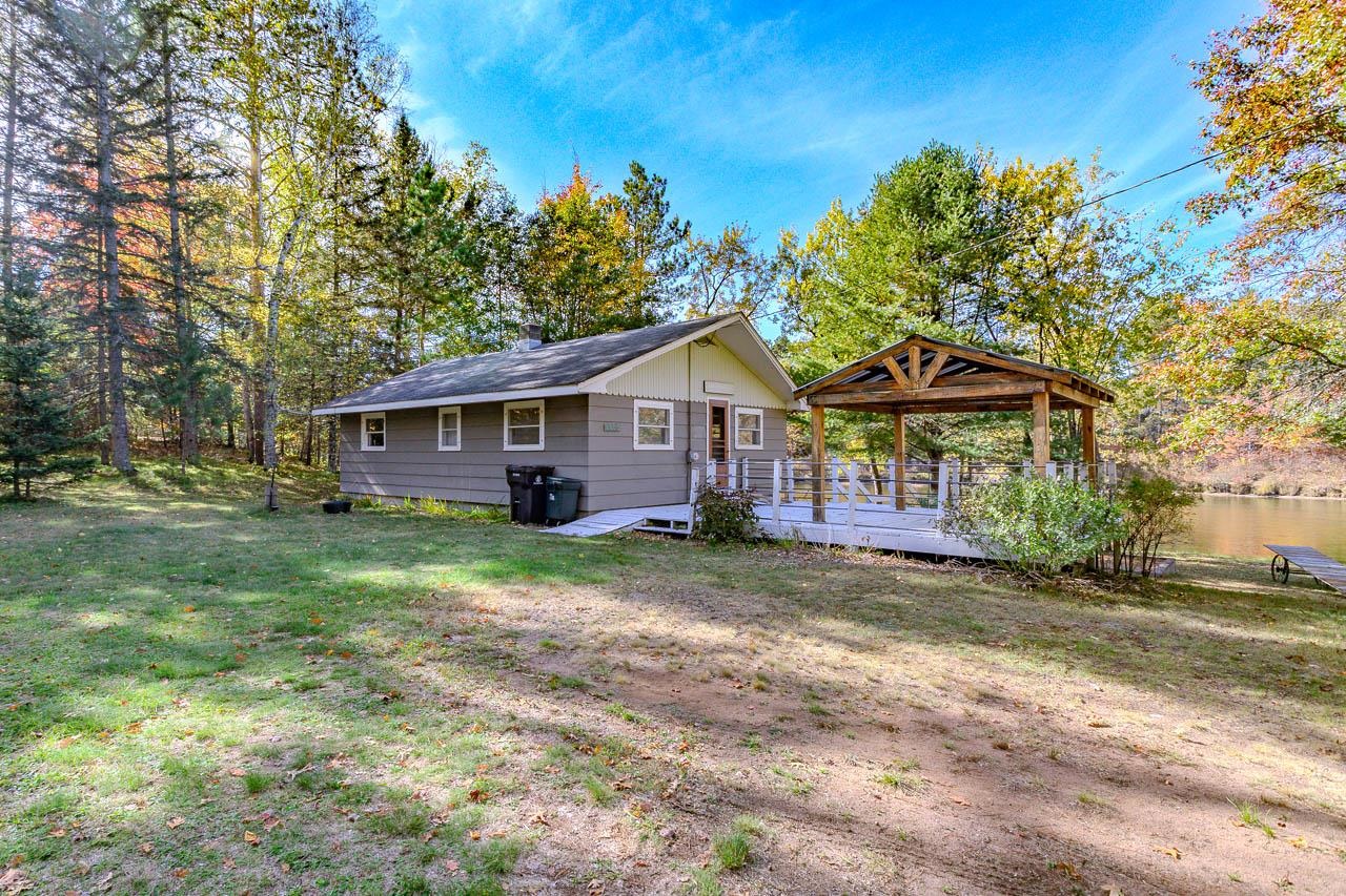 6907 E Rapids Road Property Photo 3