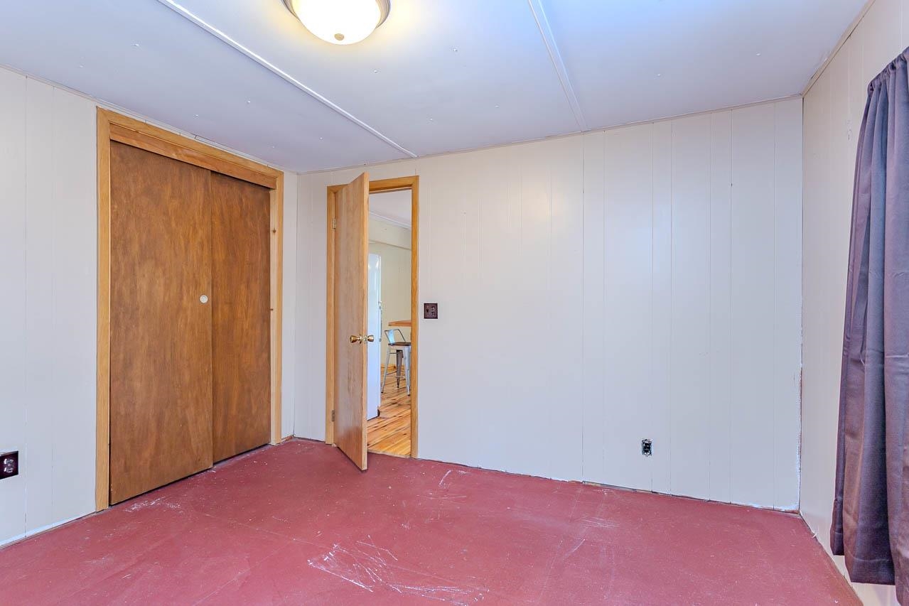 6907 E Rapids Road Property Photo 15