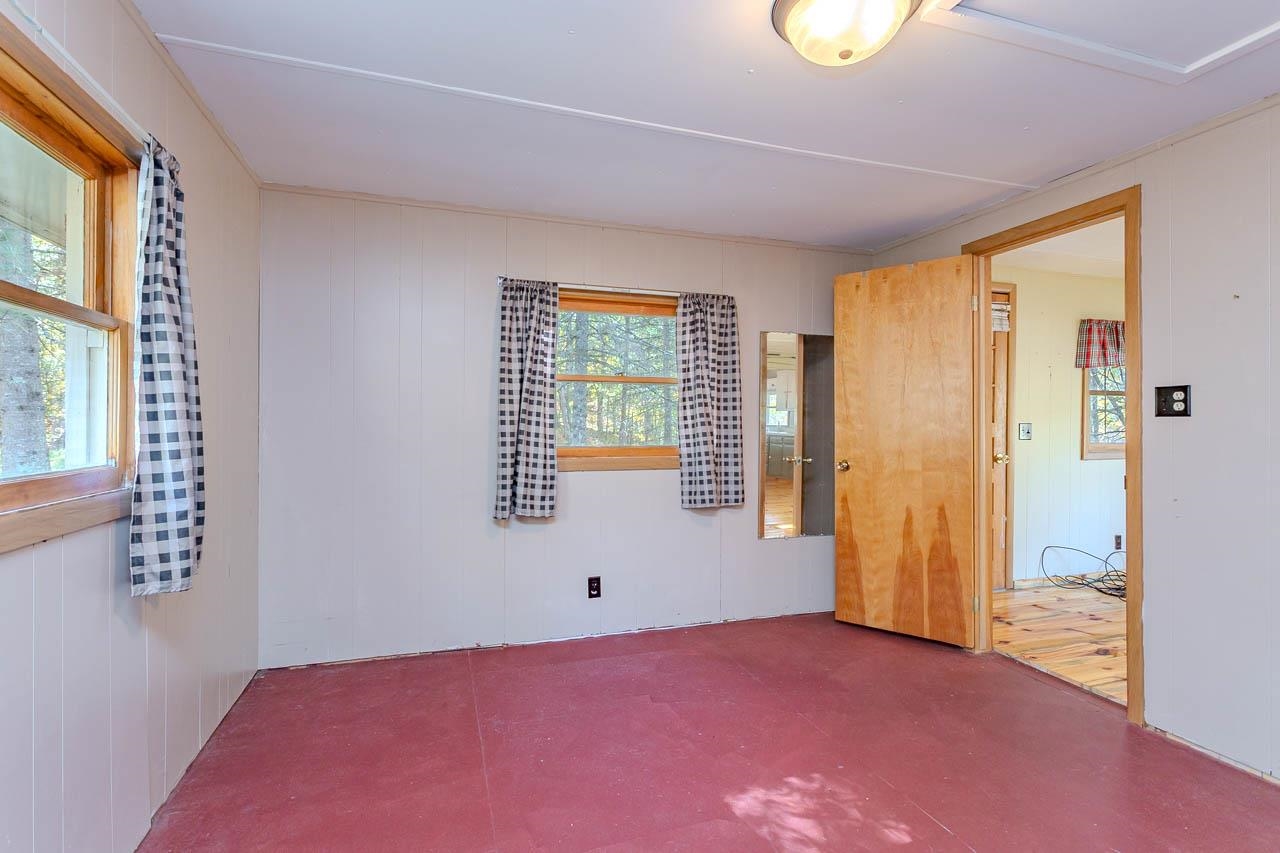 6907 E Rapids Road Property Photo 21