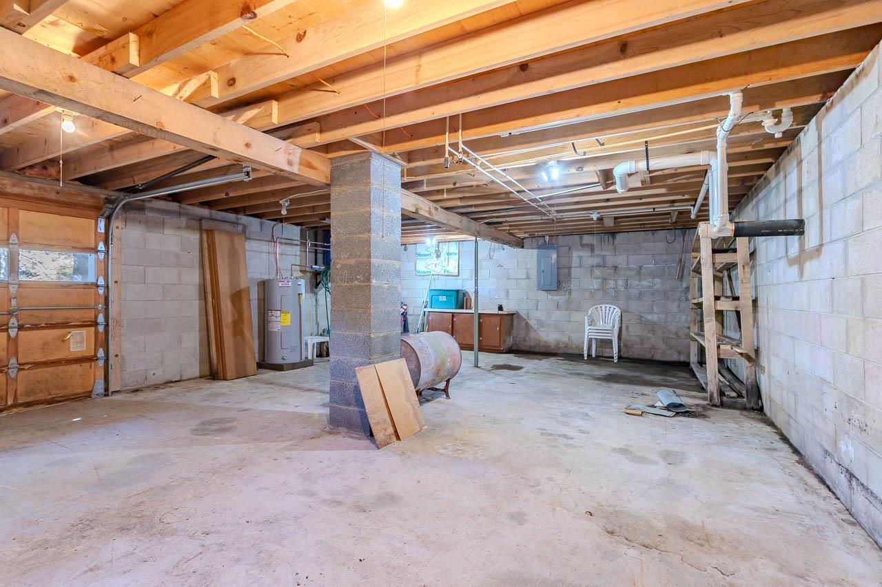 6907 E Rapids Road Property Photo 27