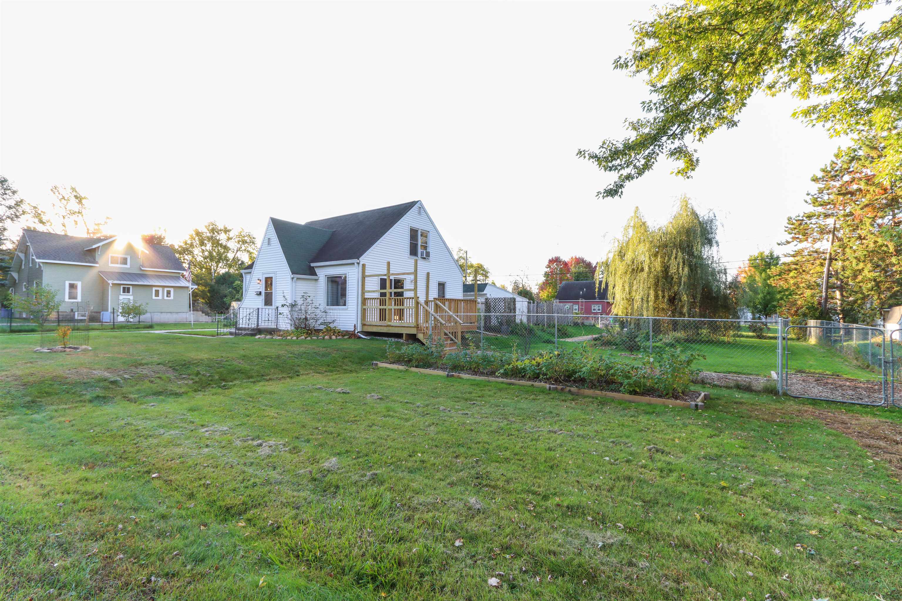 449 Wadleigh Street Property Photo 14