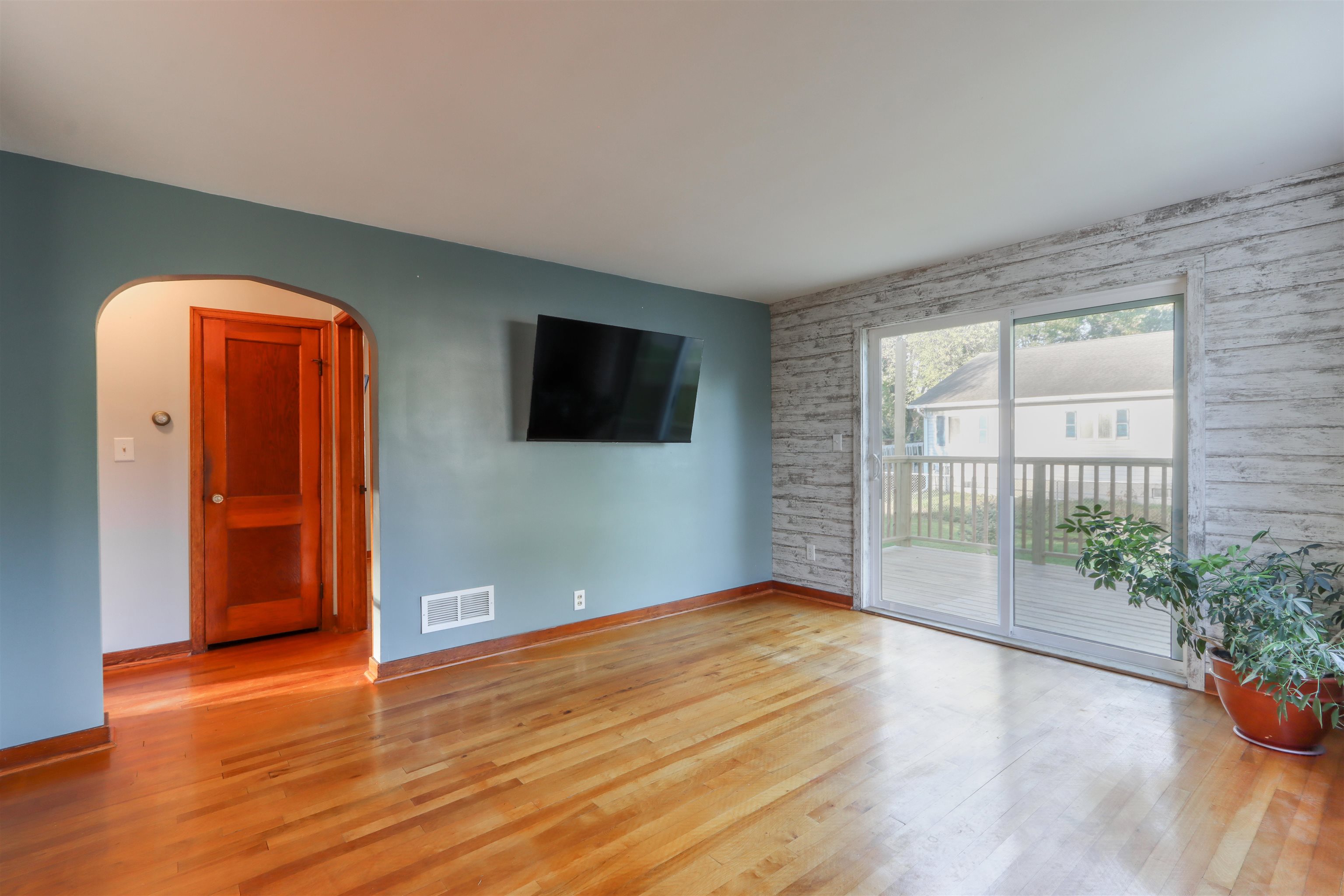 449 Wadleigh Street Property Photo 19