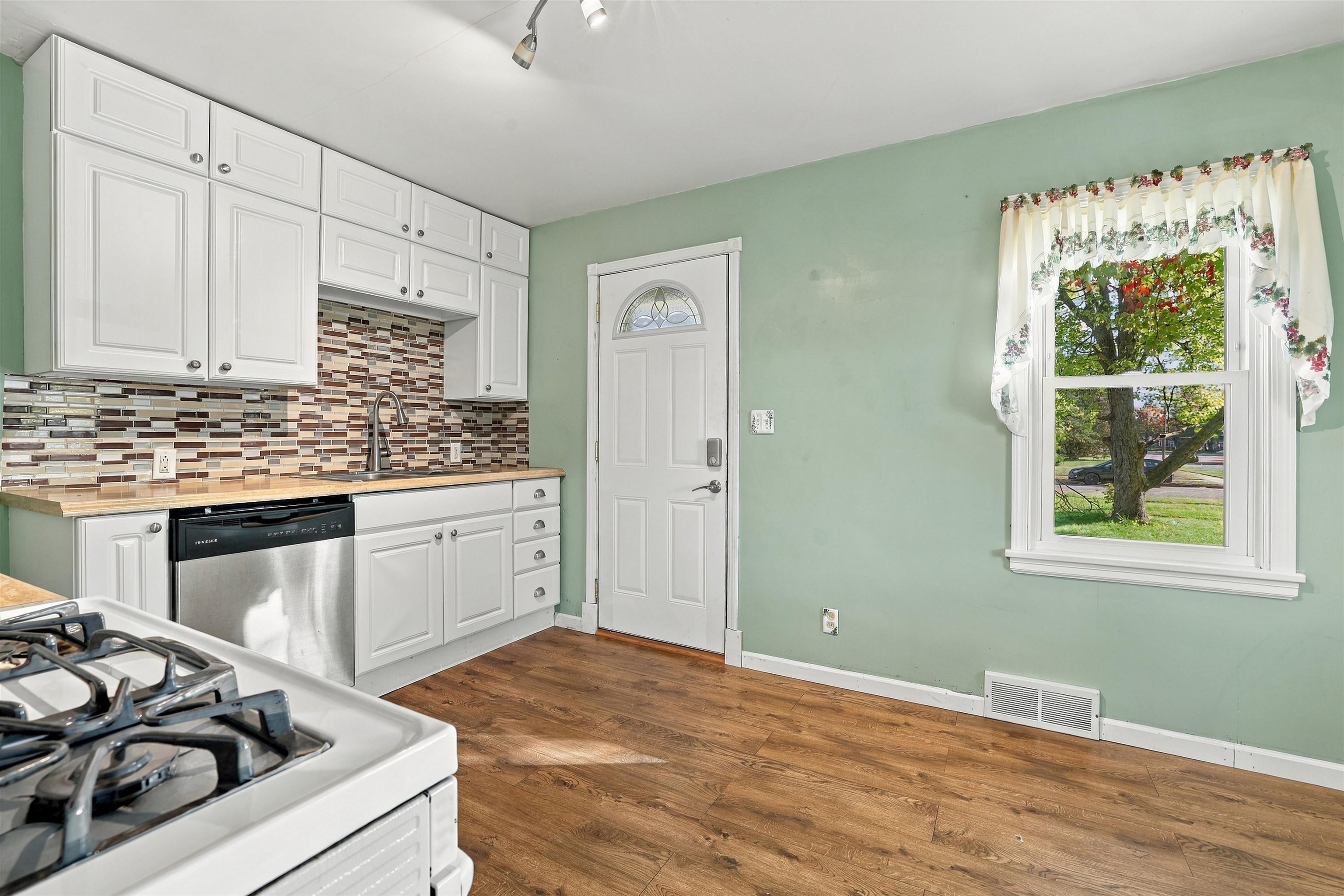 520 13th Street North Property Photo 6