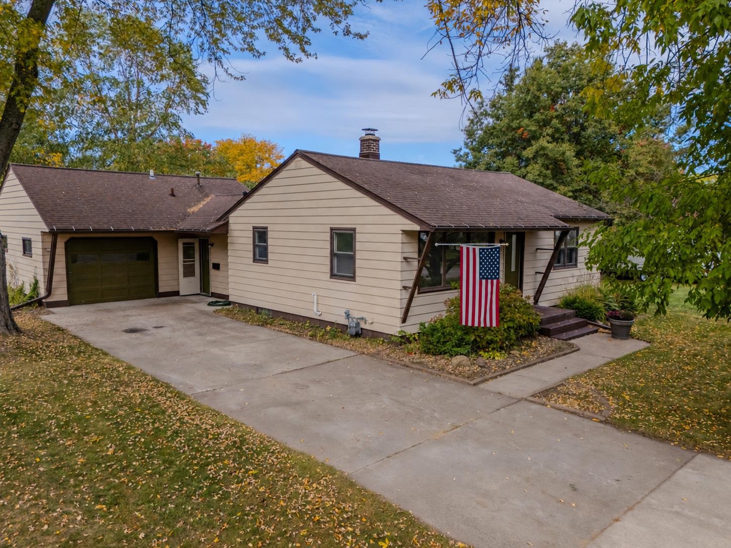 1306 S 13th Avenue Property Photo 1