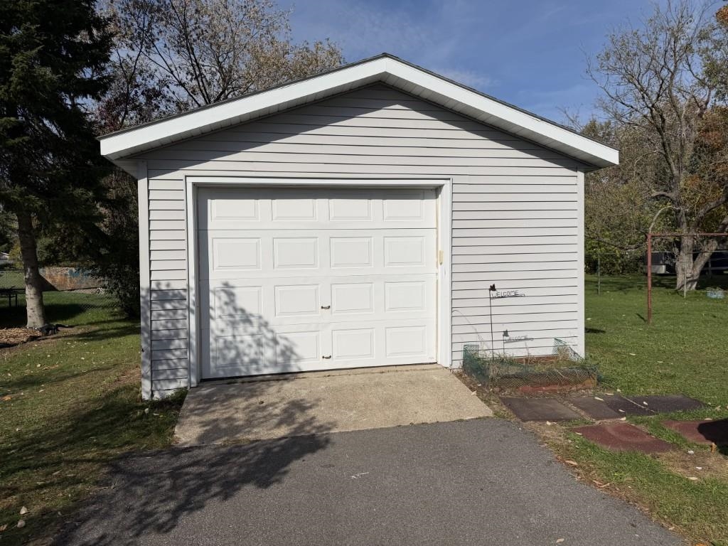1906 Spring Street Property Photo 5
