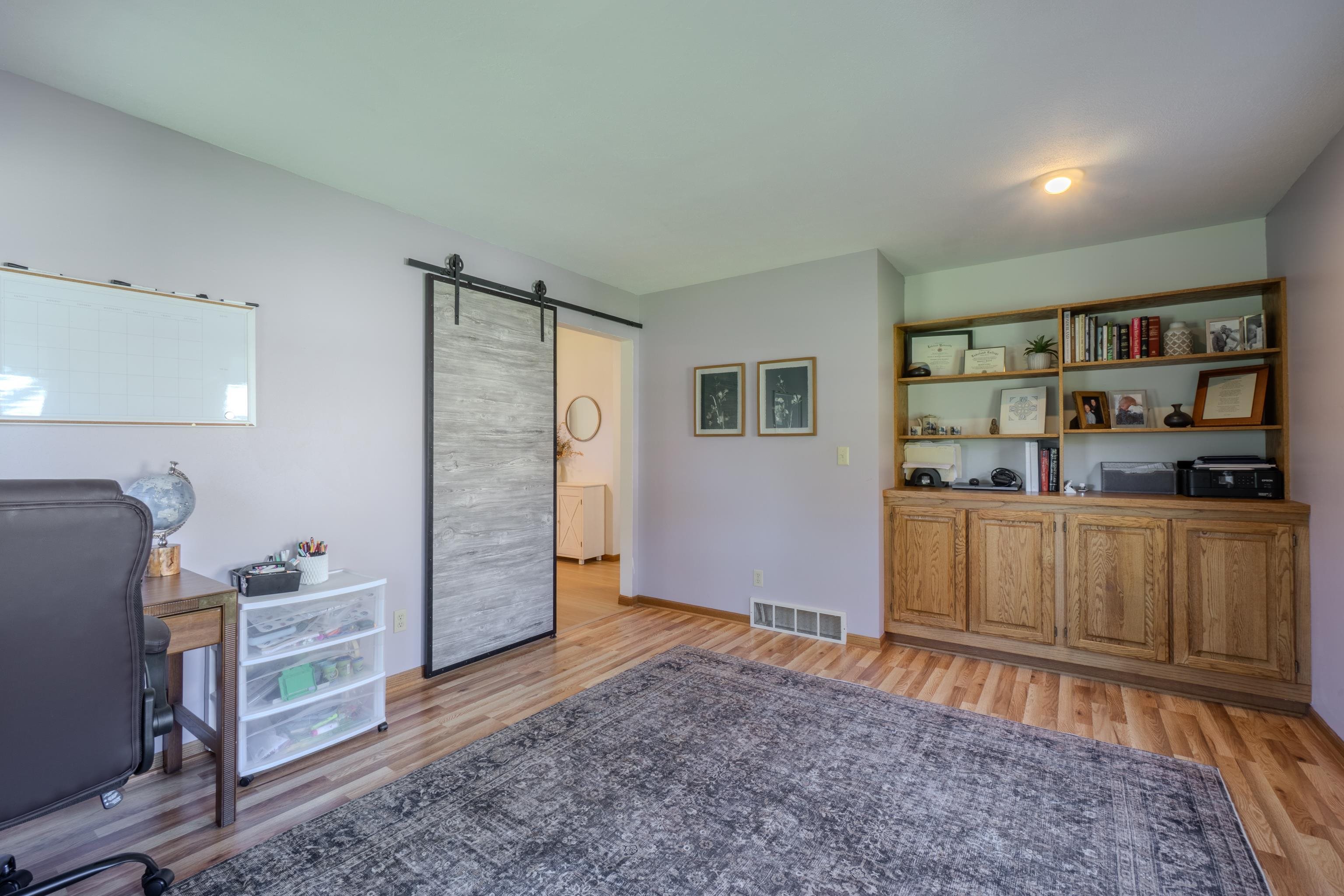 227888 Lanner Avenue Property Photo 9