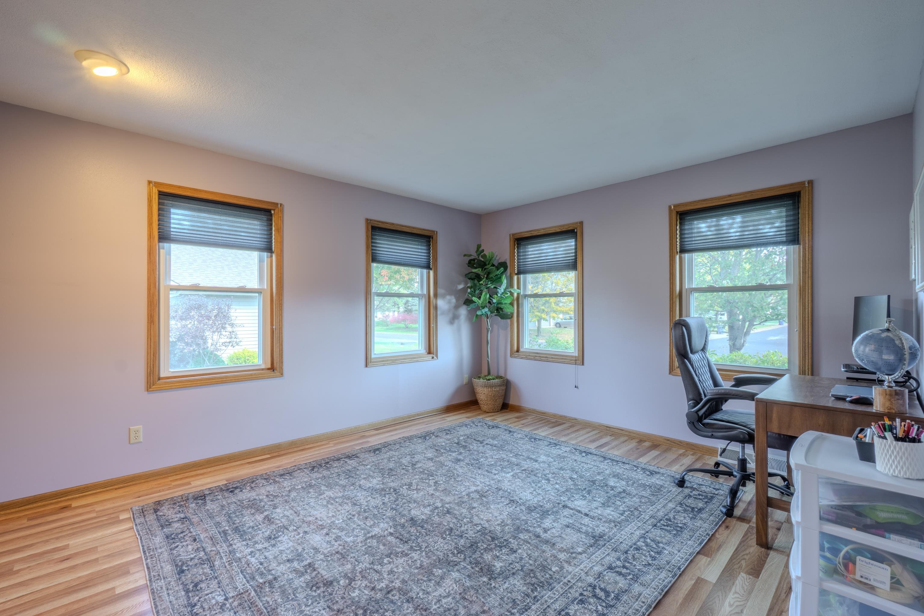227888 Lanner Avenue Property Photo 10