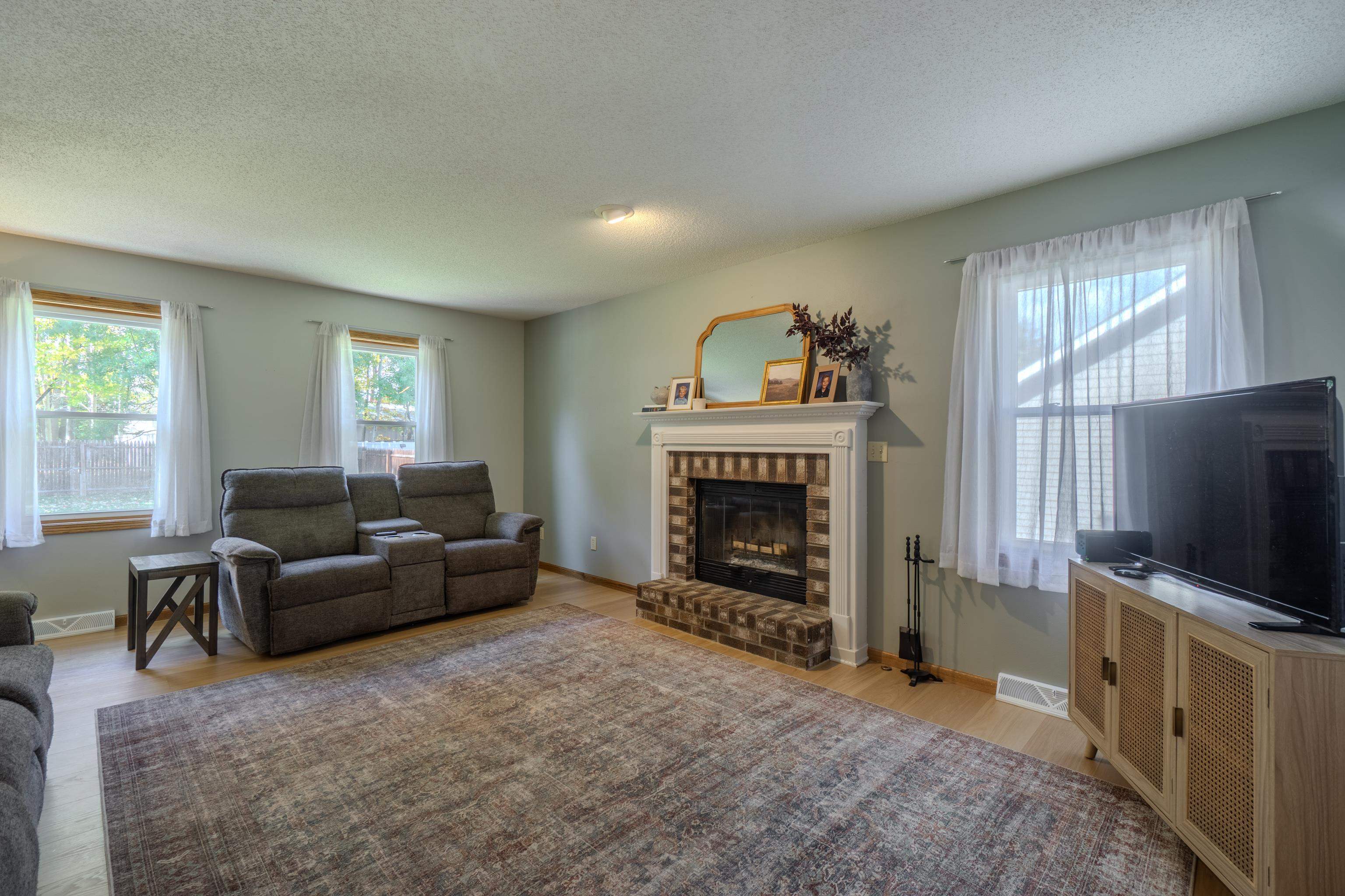 227888 Lanner Avenue Property Photo 12