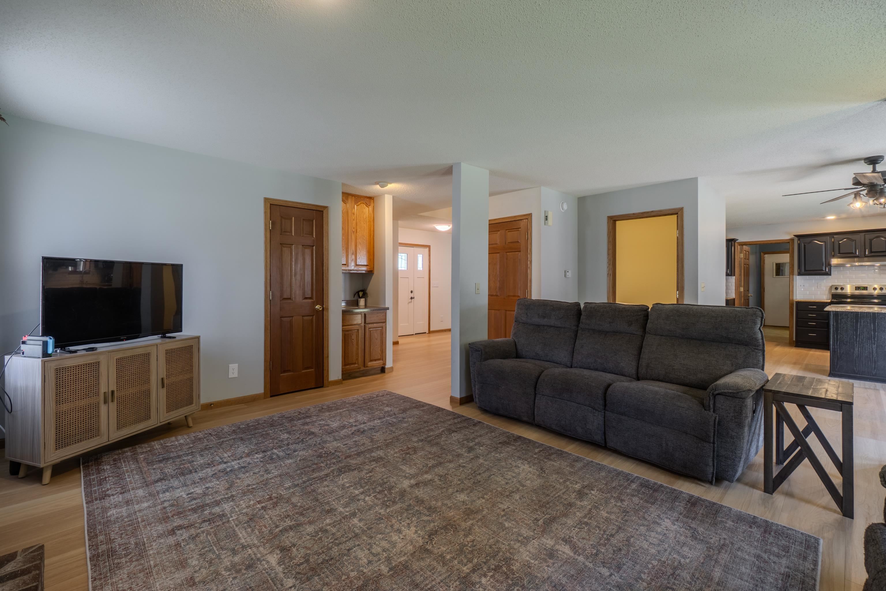 227888 Lanner Avenue Property Photo 13