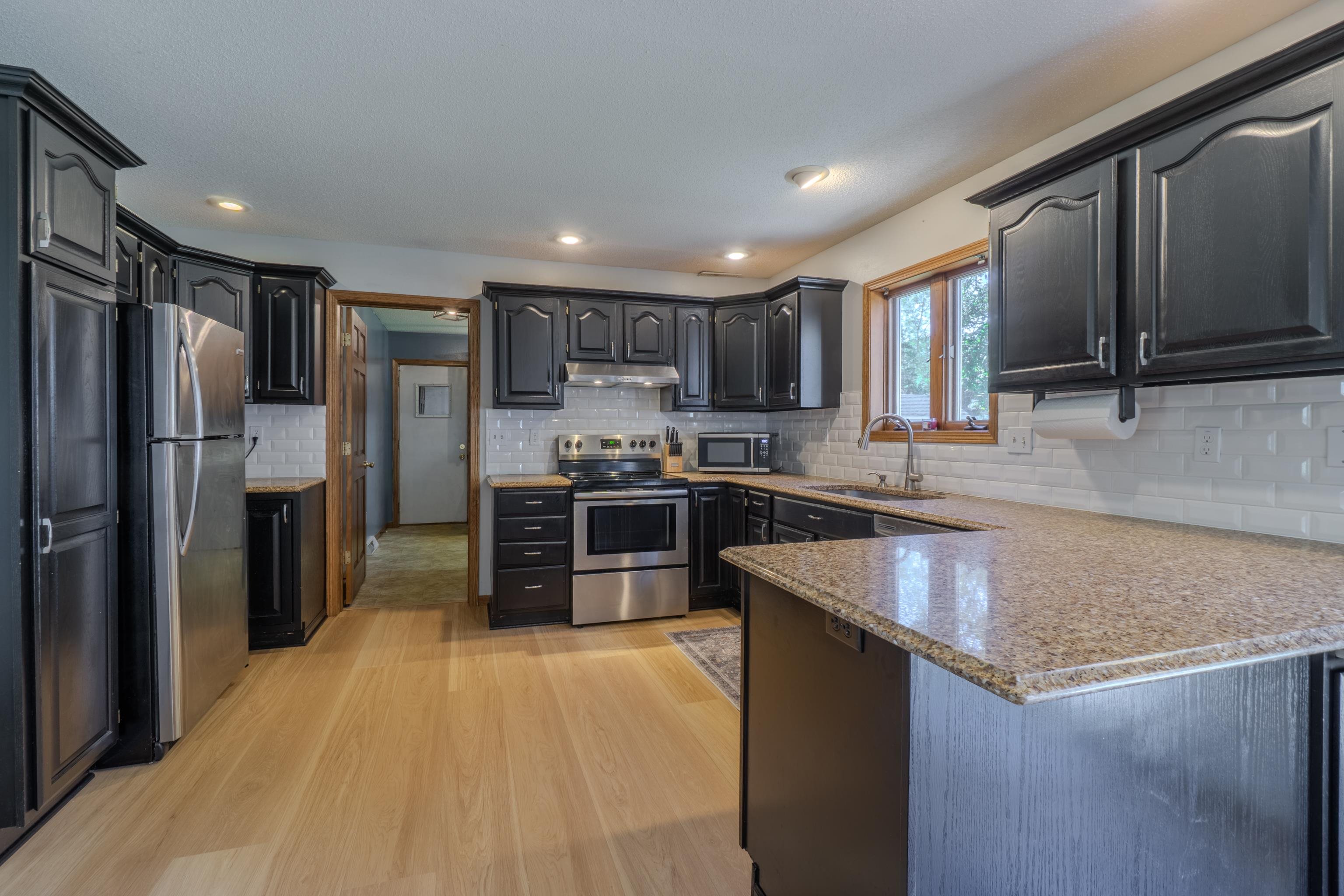 227888 Lanner Avenue Property Photo 20