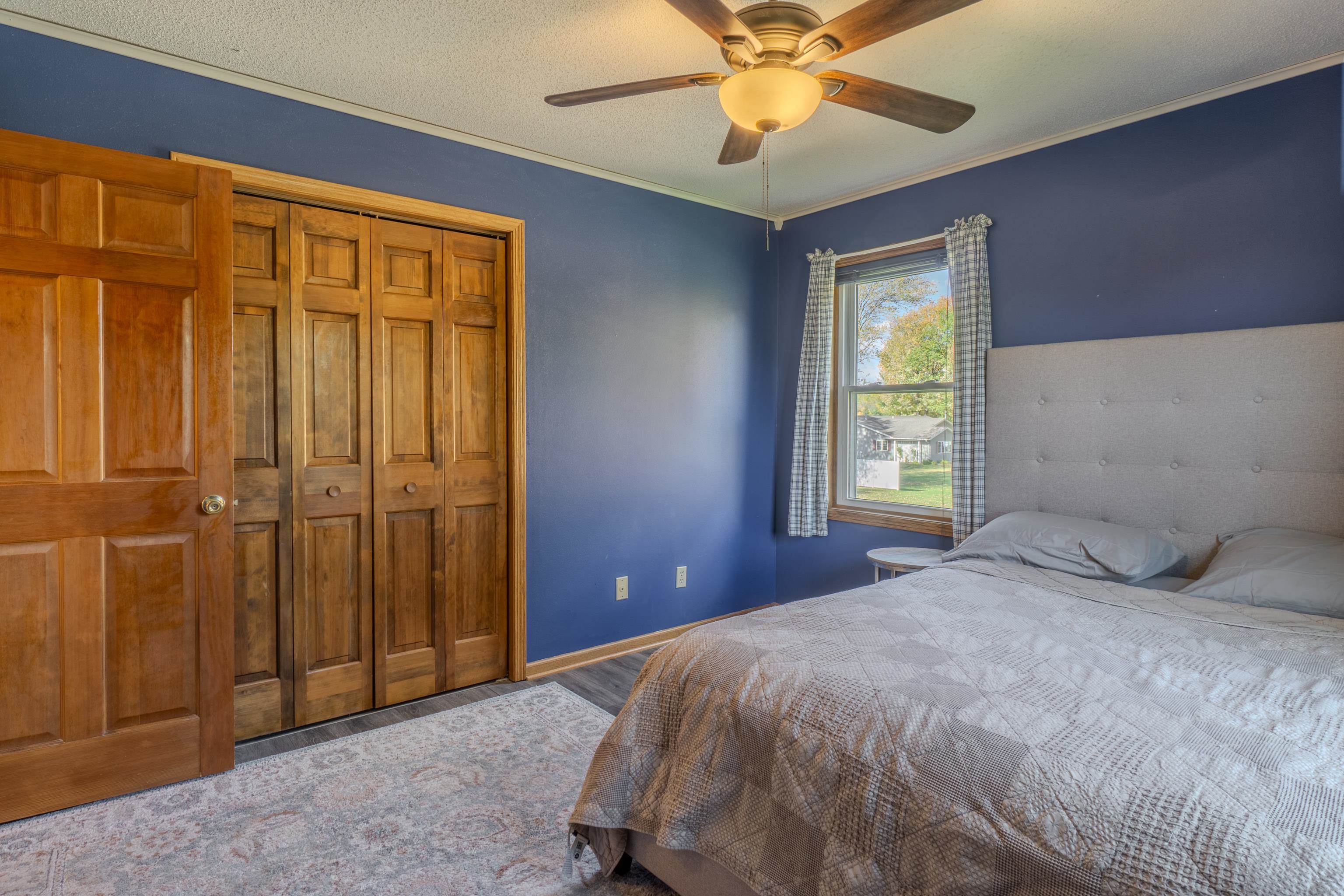 227888 Lanner Avenue Property Photo 35