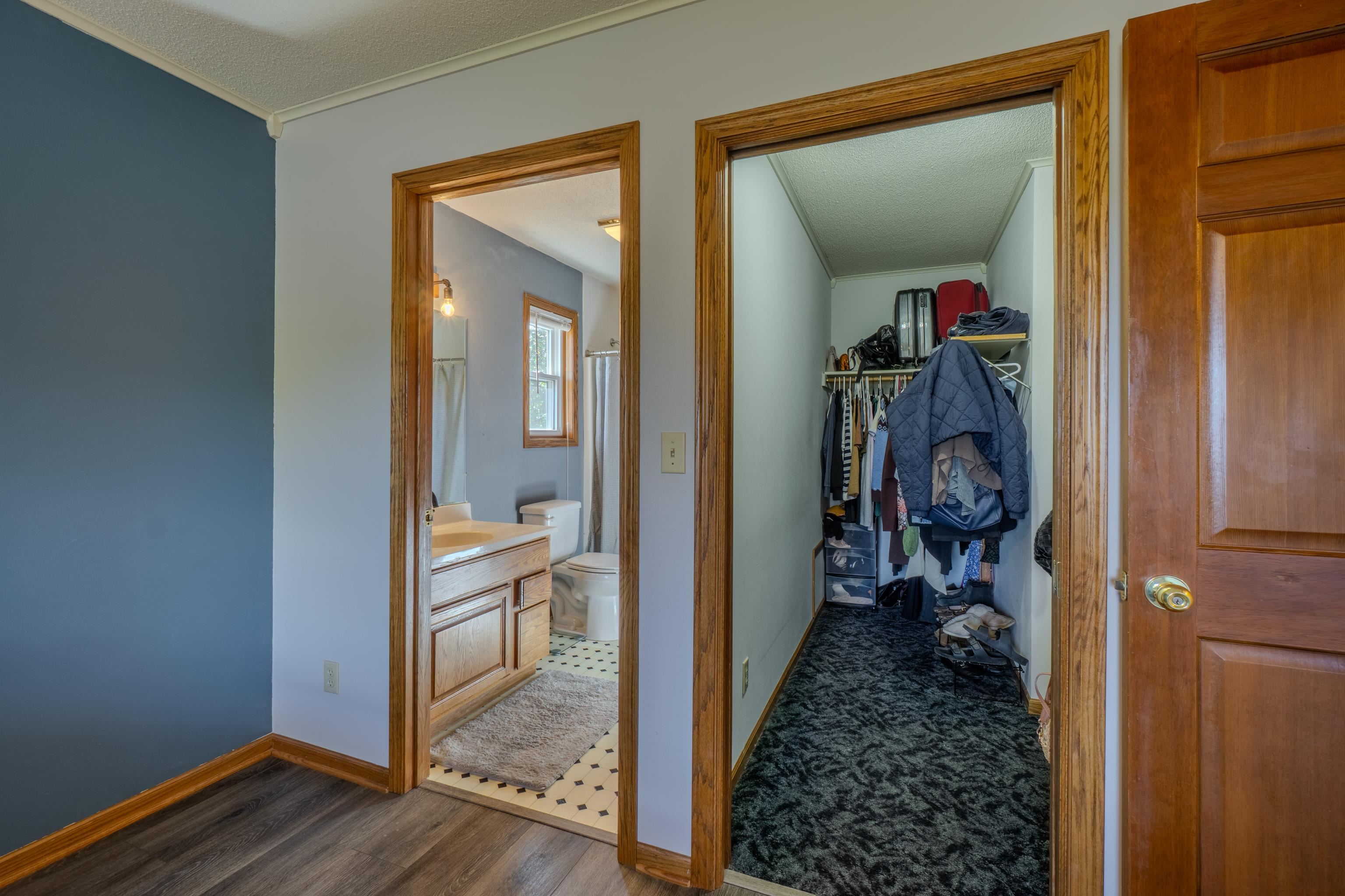227888 Lanner Avenue Property Photo 43