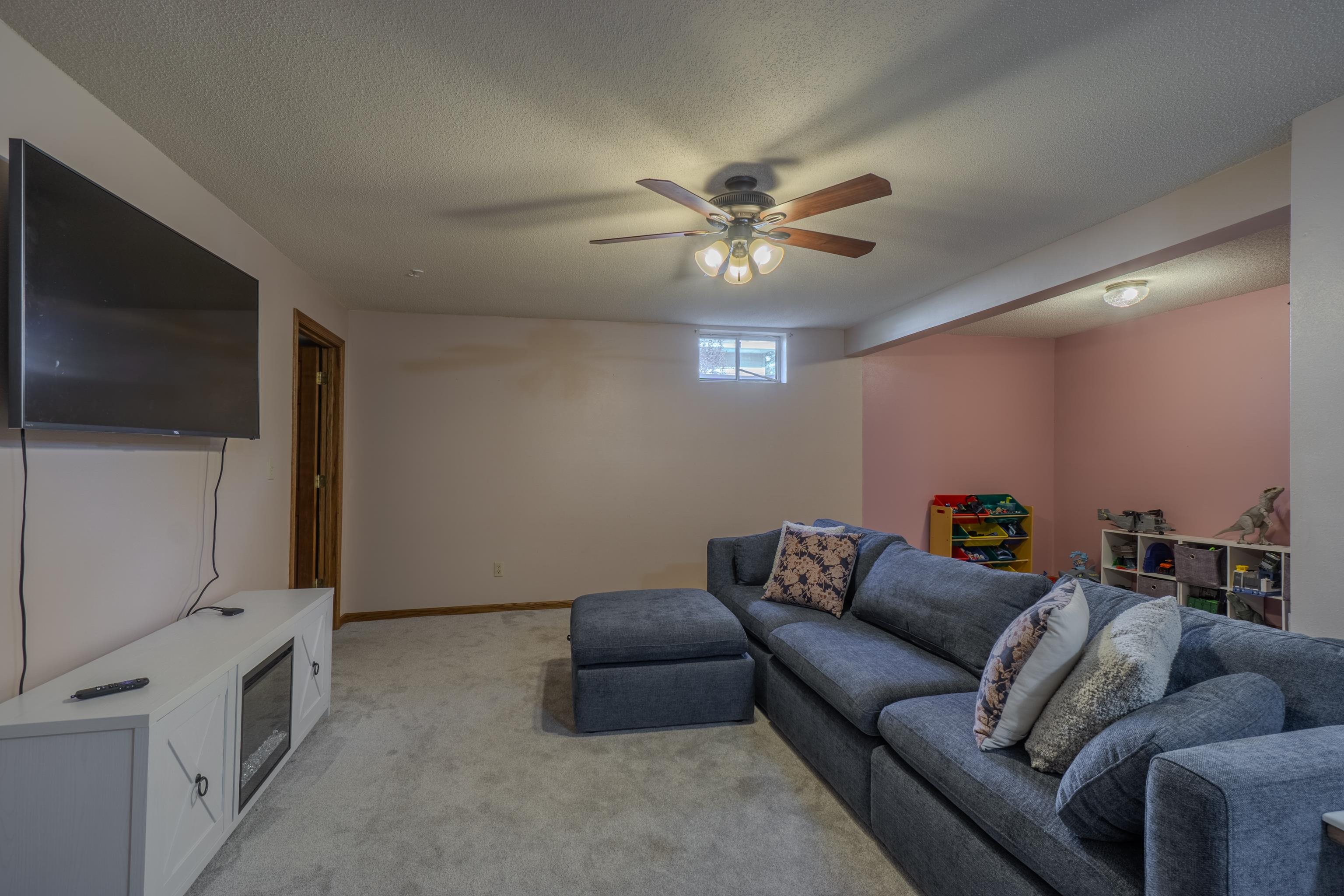 227888 Lanner Avenue Property Photo 48