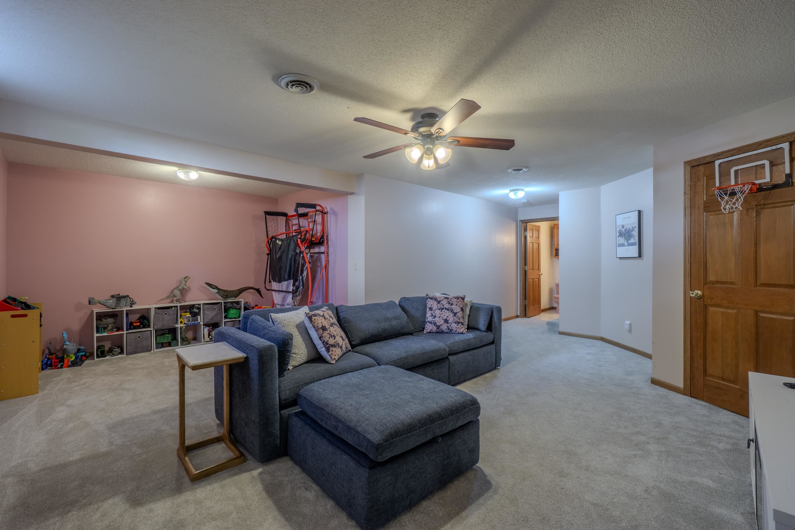 227888 Lanner Avenue Property Photo 49