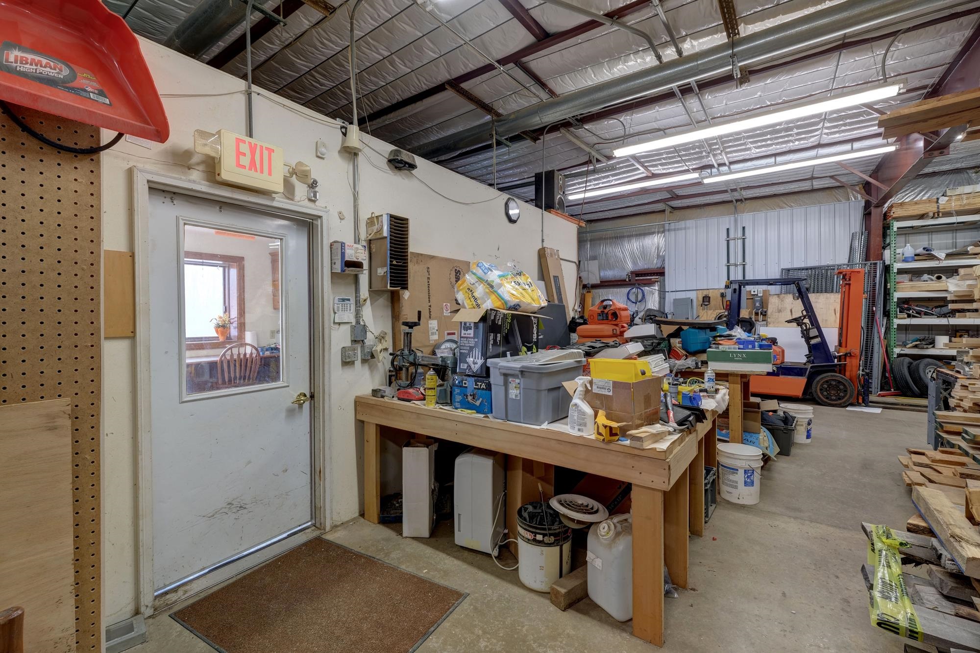 150 S 84th Avenue Property Photo 35