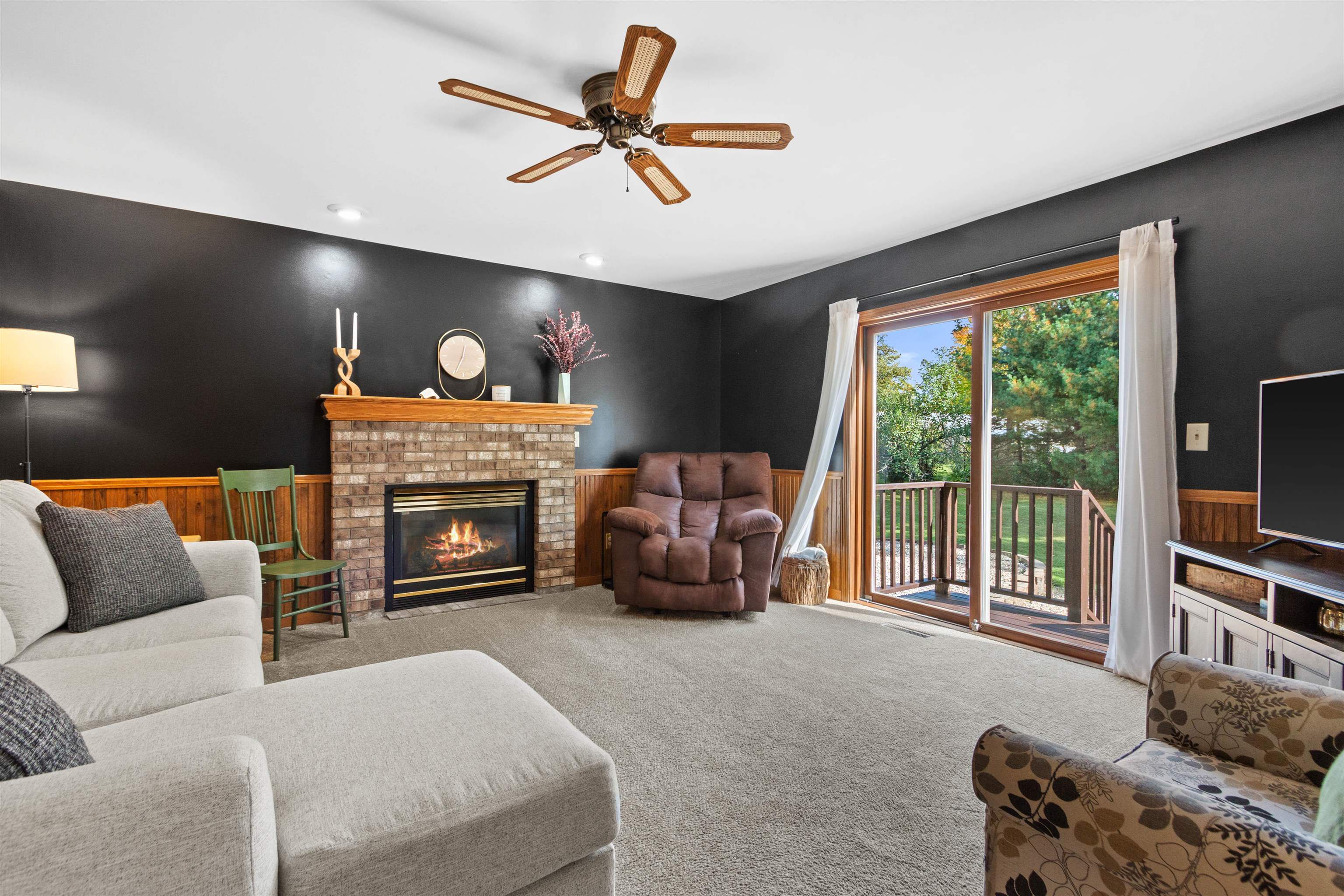 2360 Weslan Drive Property Photo 12