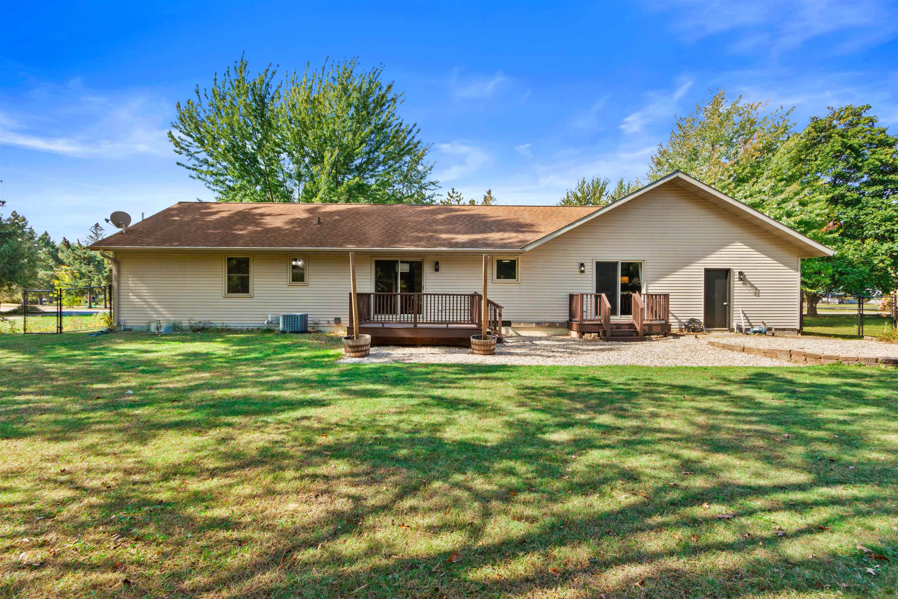 2360 Weslan Drive Property Photo 26