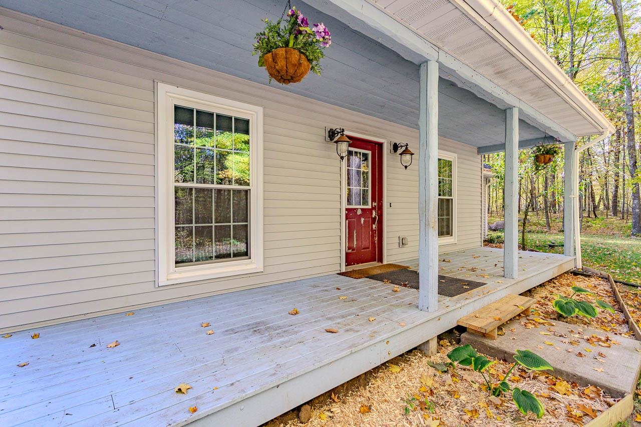 4561 Hardwood Lane Property Photo 2