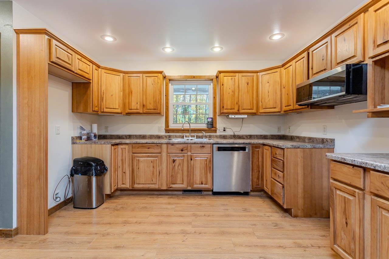 4561 Hardwood Lane Property Photo 11