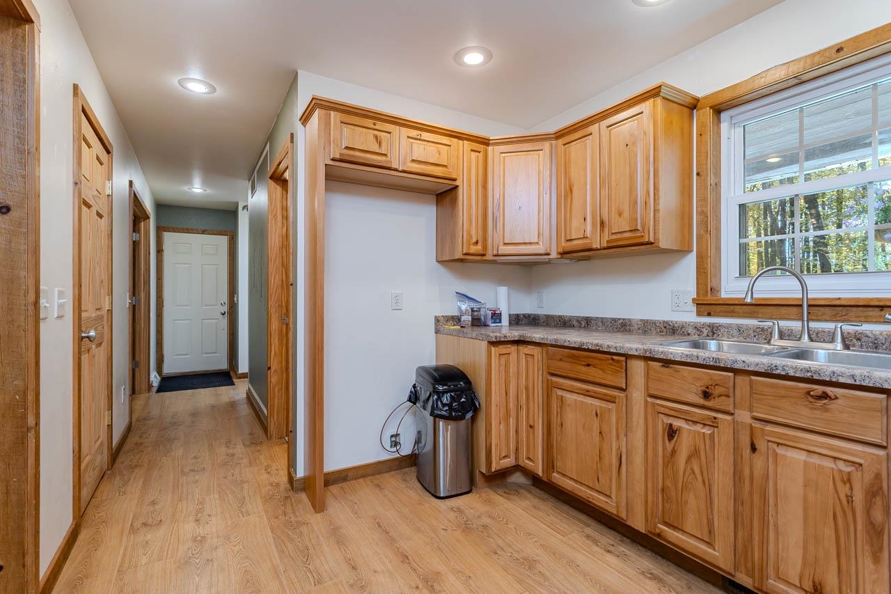 4561 Hardwood Lane Property Photo 13