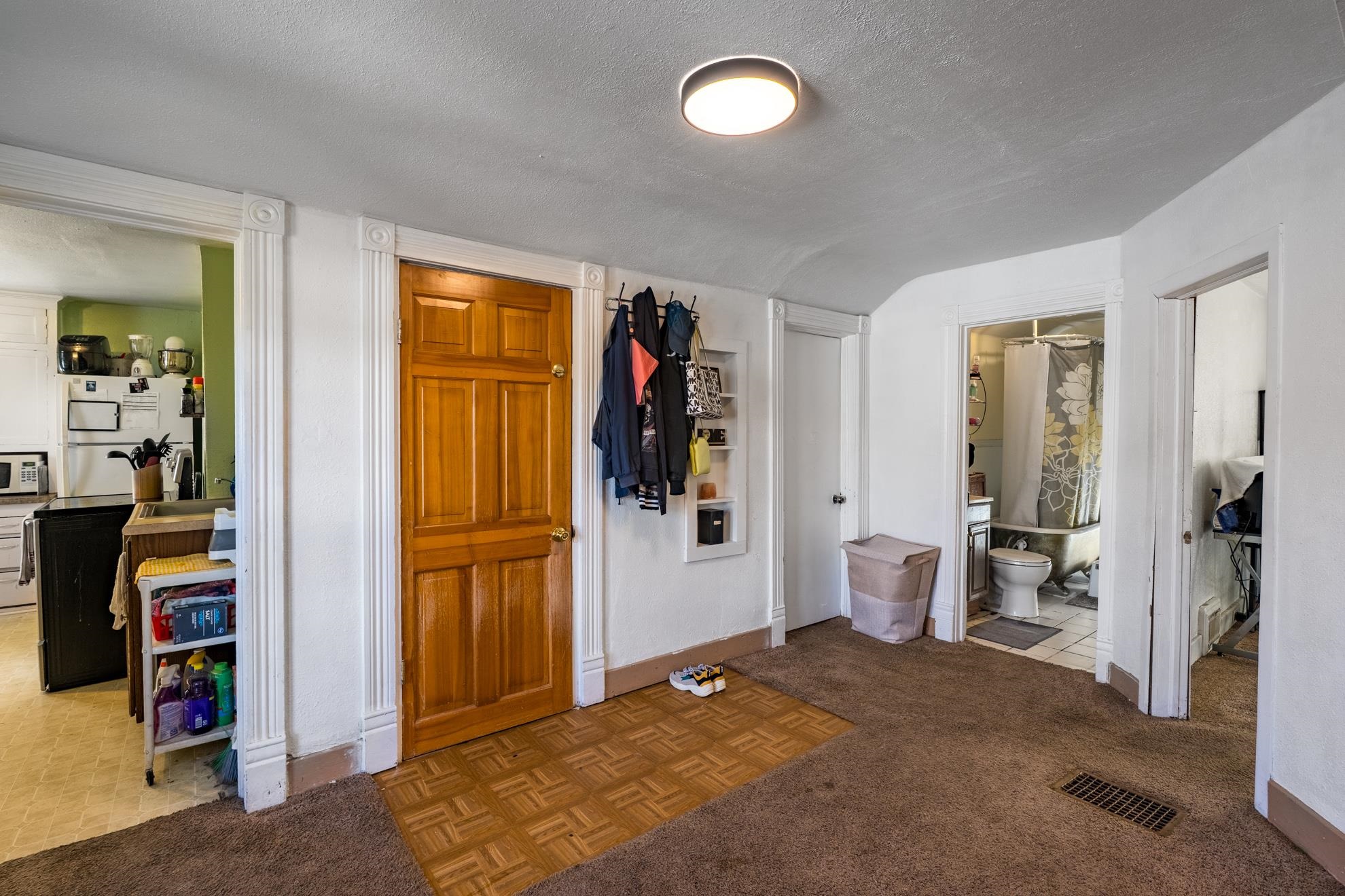 741 Jackson Street Property Photo 23