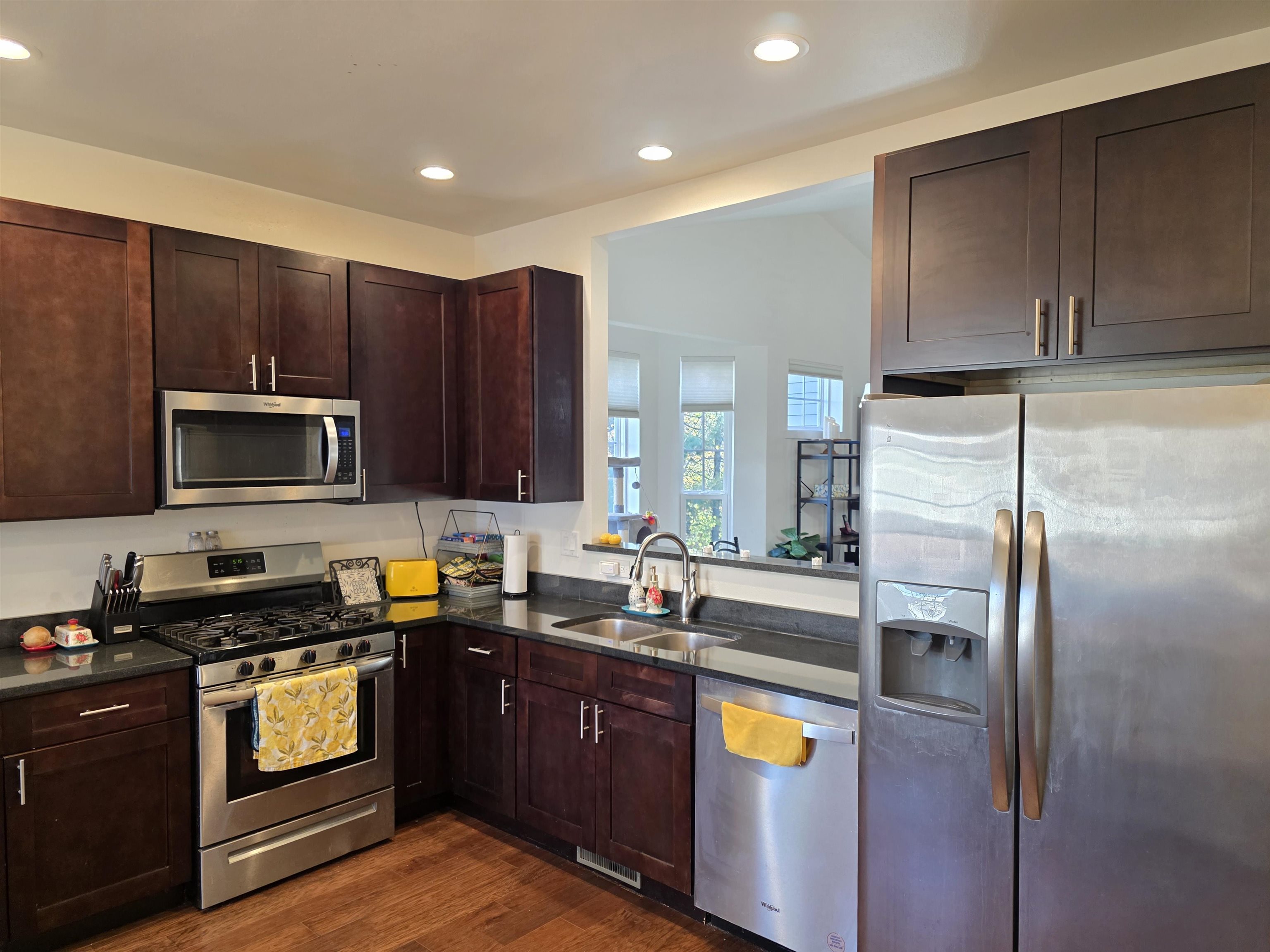 6902 River Trail Drive Property Photo 11