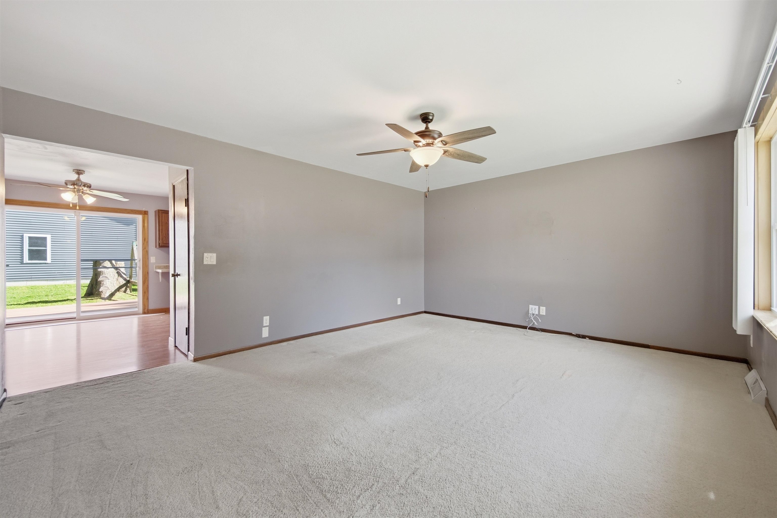 601 N Chestnut Avenue Property Photo 5