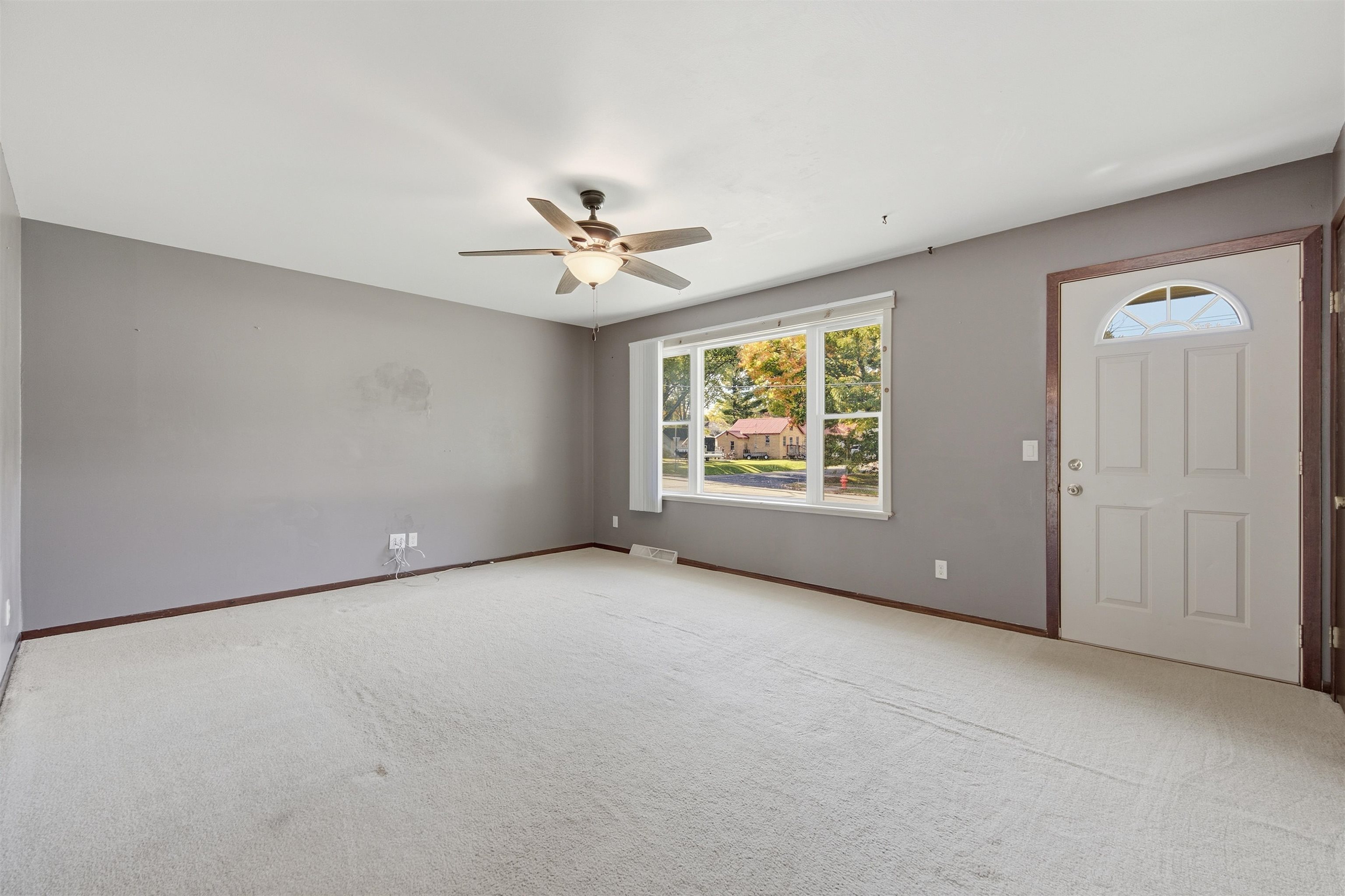601 N Chestnut Avenue Property Photo 7