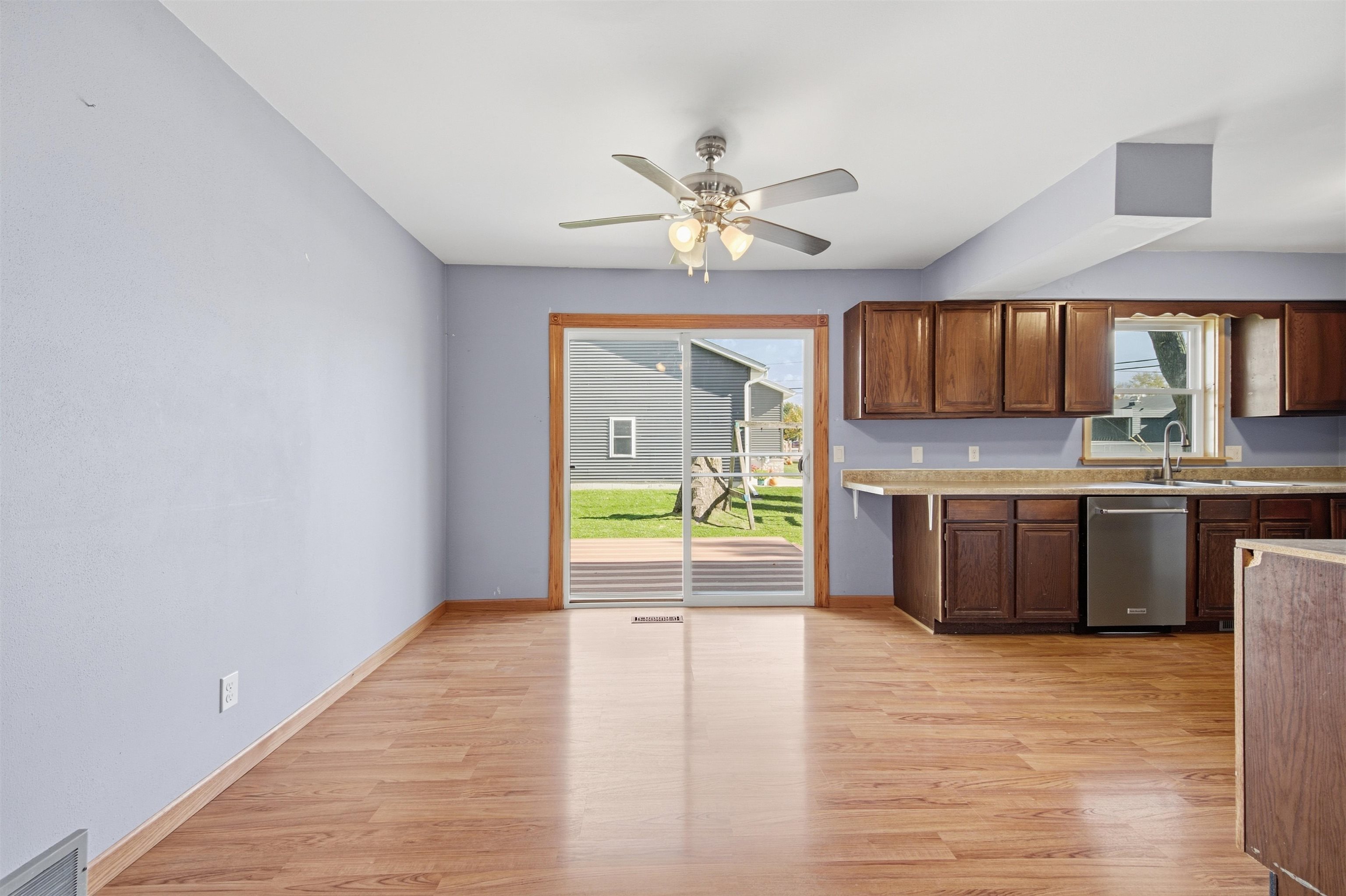 601 N Chestnut Avenue Property Photo 9