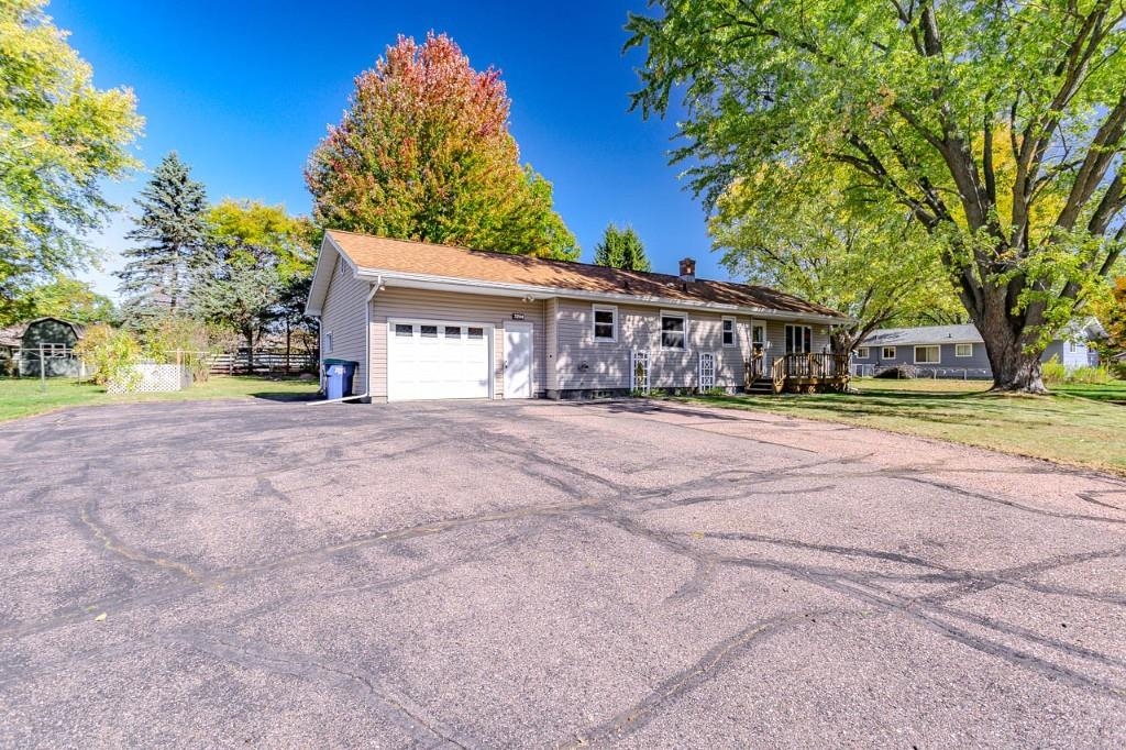 150306 Robin Lane Property Photo 3