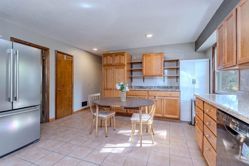 150306 Robin Lane Property Photo 11