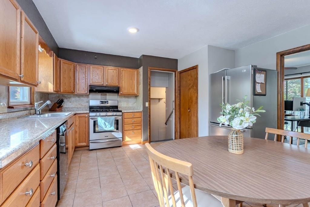 150306 Robin Lane Property Photo 13