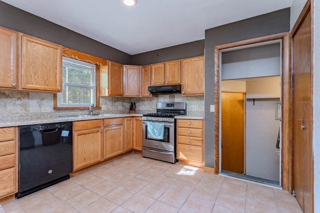 150306 Robin Lane Property Photo 14