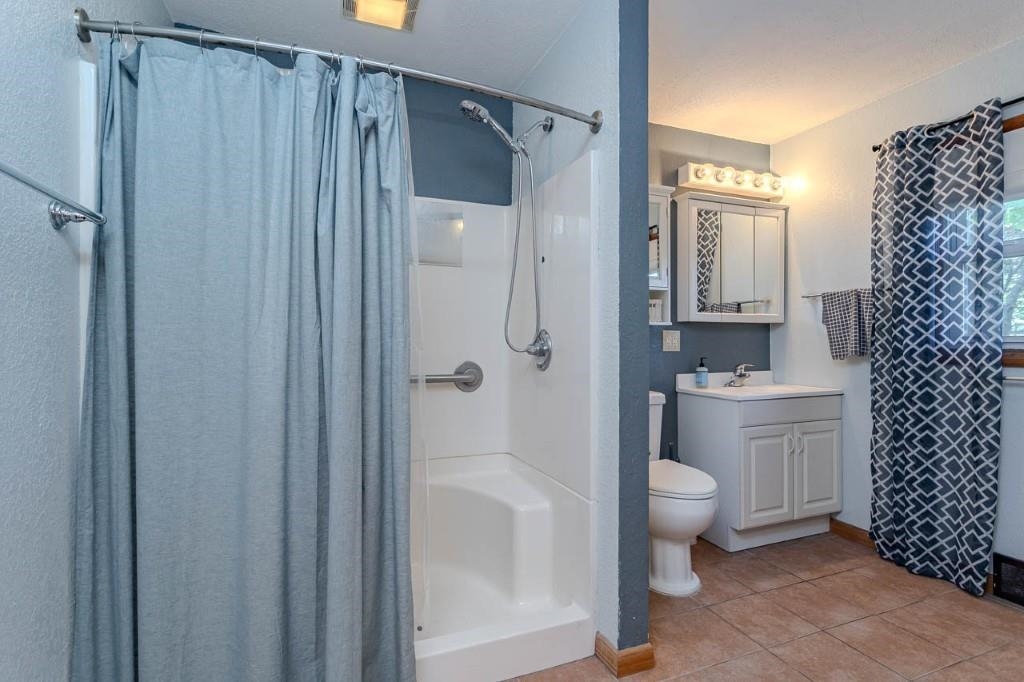 150306 Robin Lane Property Photo 21